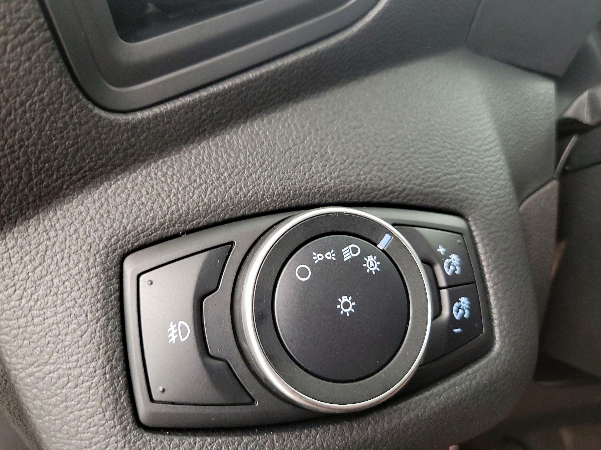 Thumbnail: 2016 Ford Escape - 13