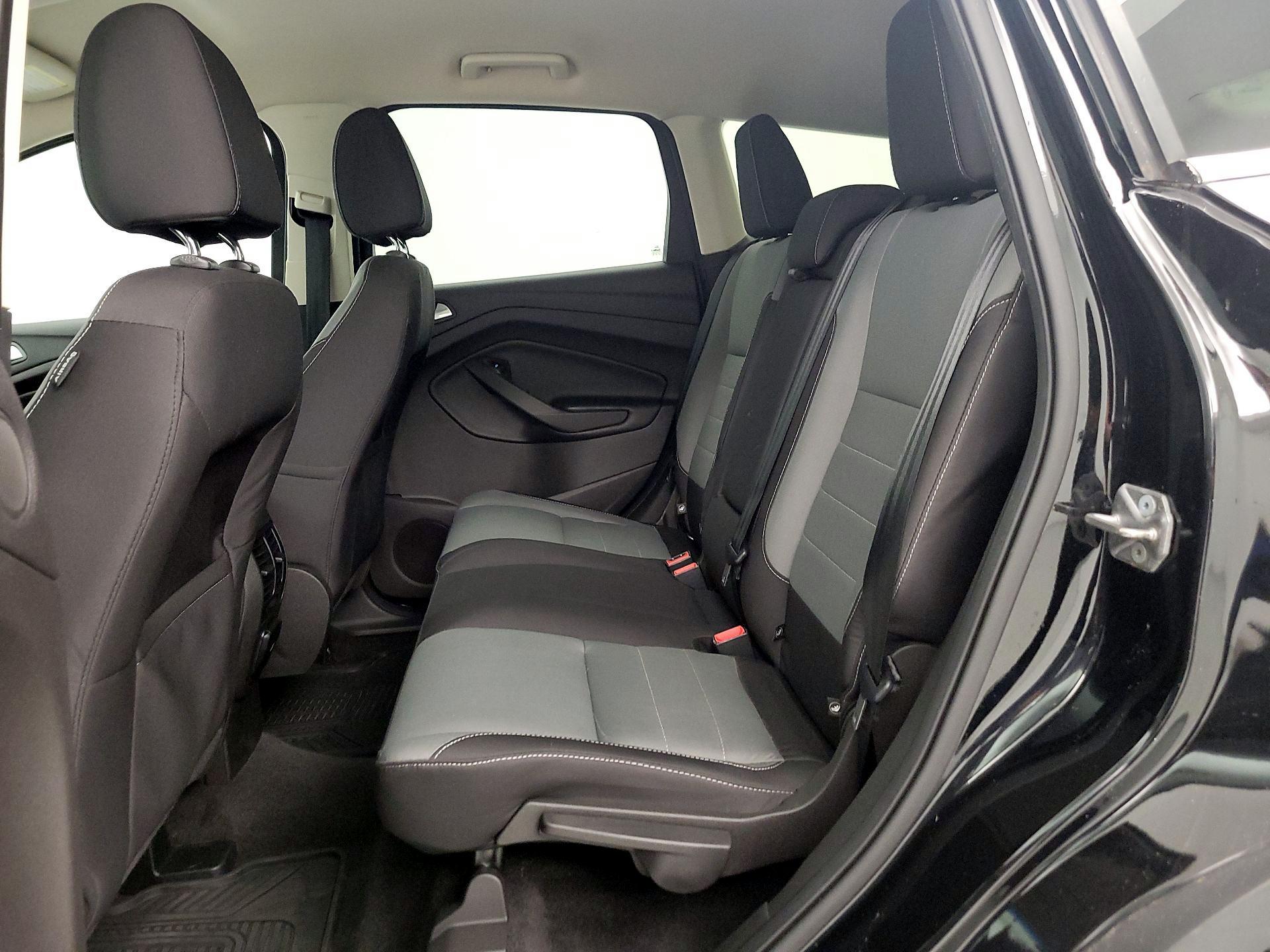 Thumbnail: 2016 Ford Escape - 19