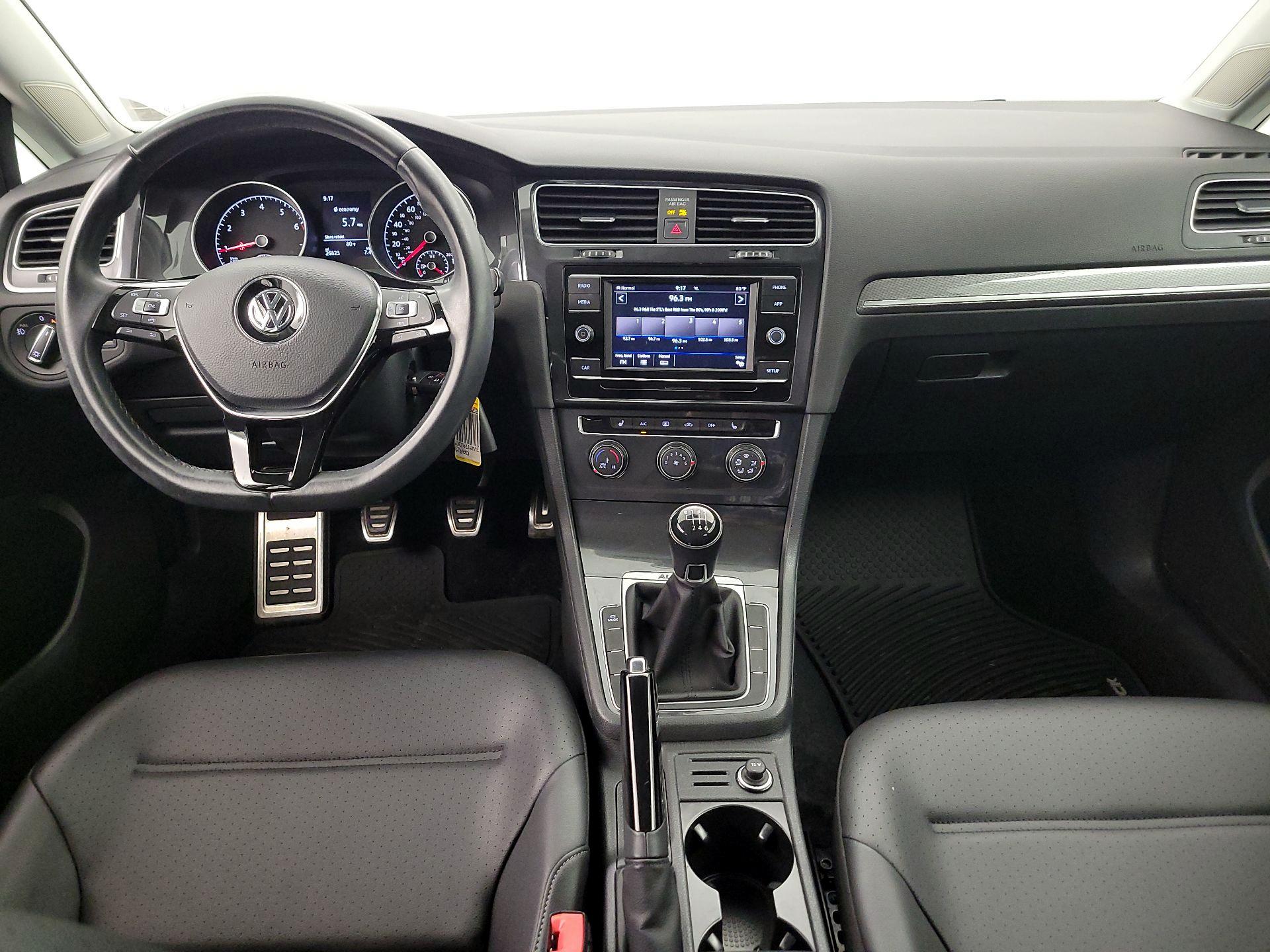 Thumbnail: 2019 Volkswagen Golf - 9