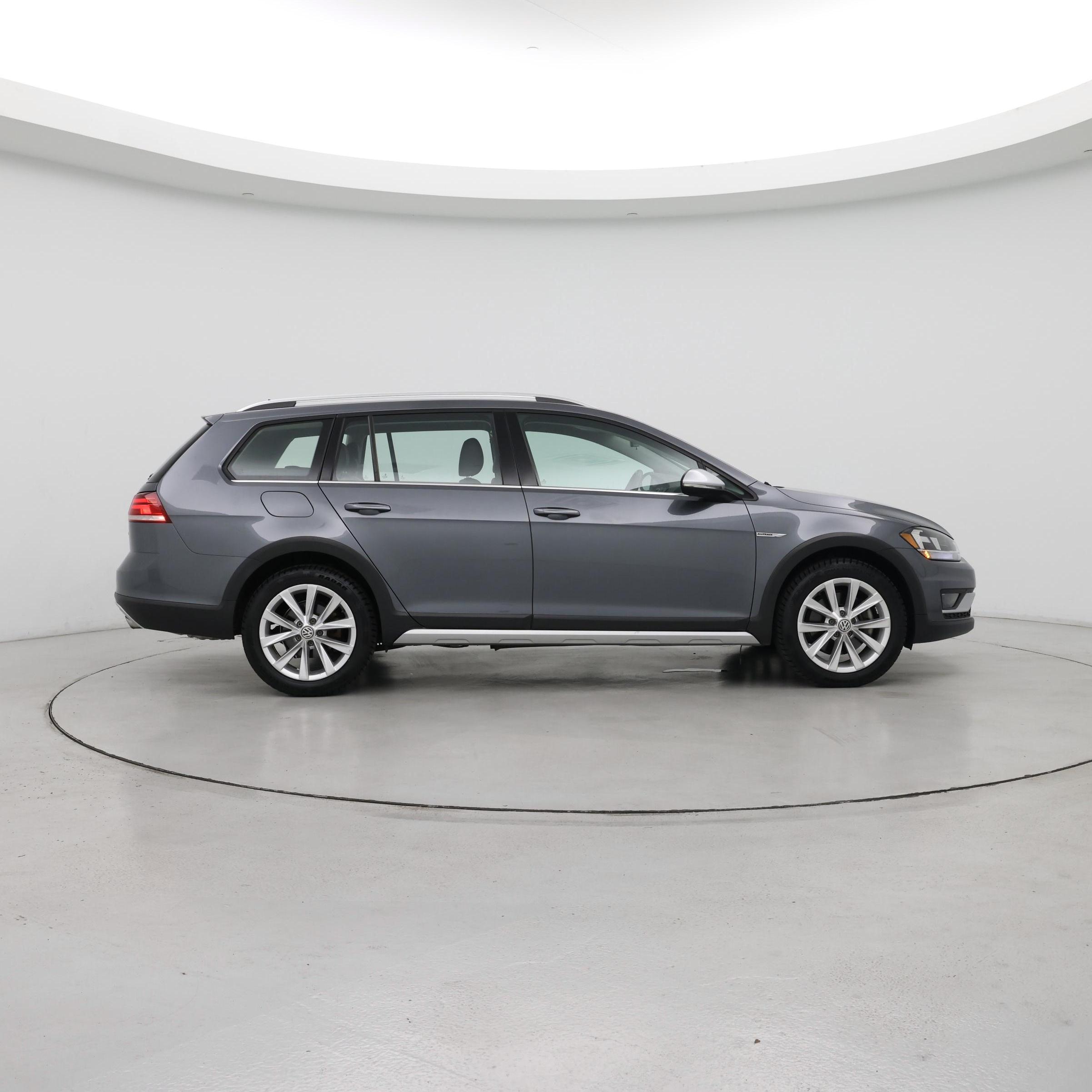 Thumbnail: 2019 Volkswagen Golf - 7