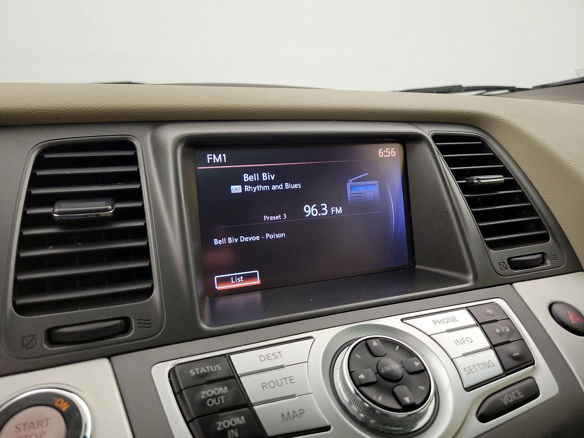 Thumbnail: 2014 Nissan Murano - 16