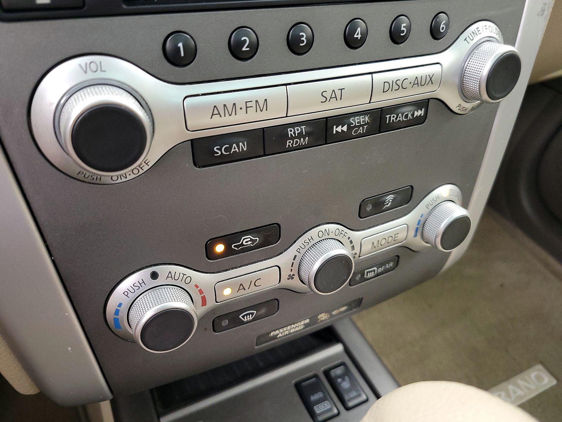 Thumbnail: 2014 Nissan Murano - 17