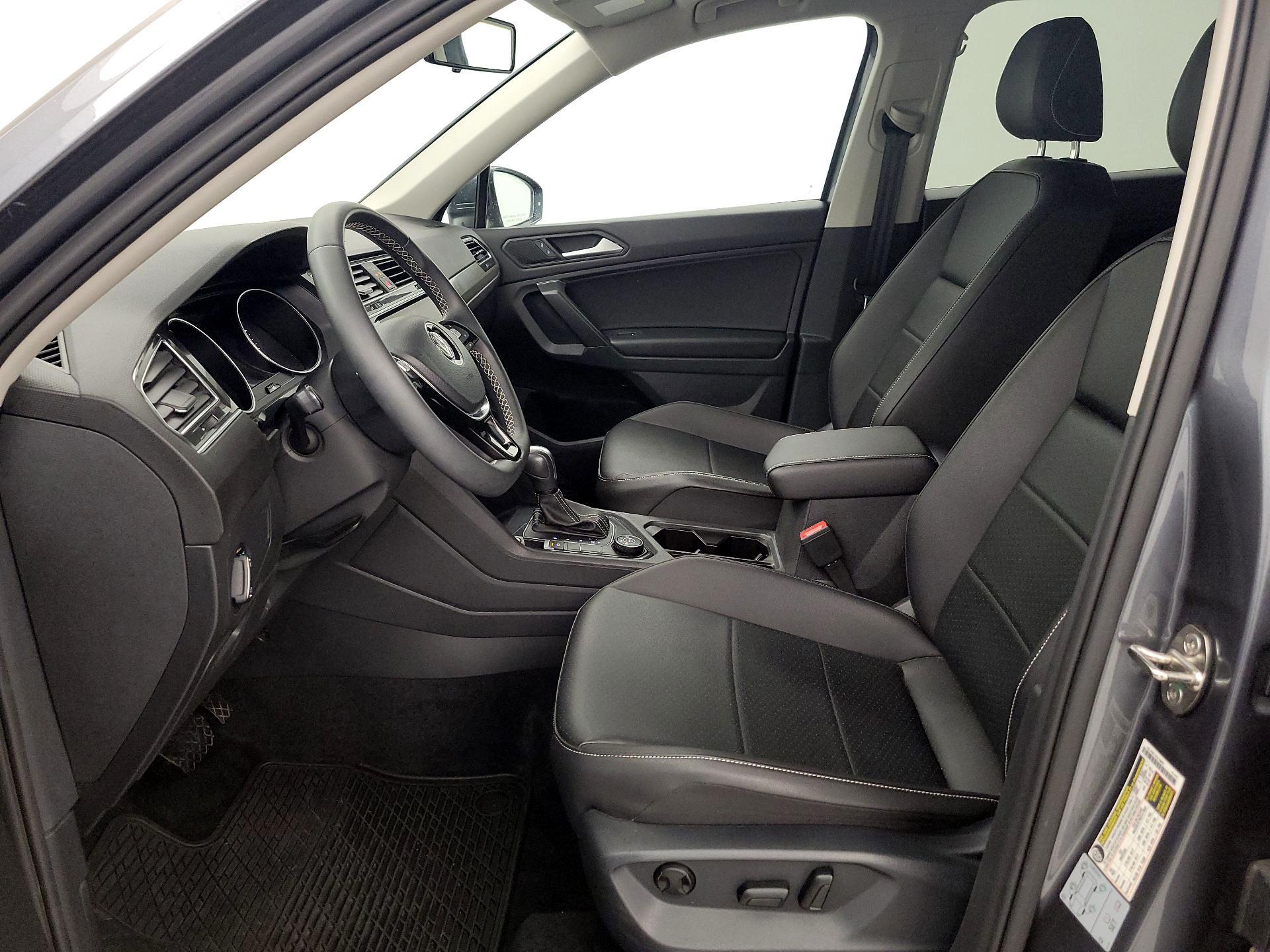 Thumbnail: 2021 Volkswagen Tiguan - 11