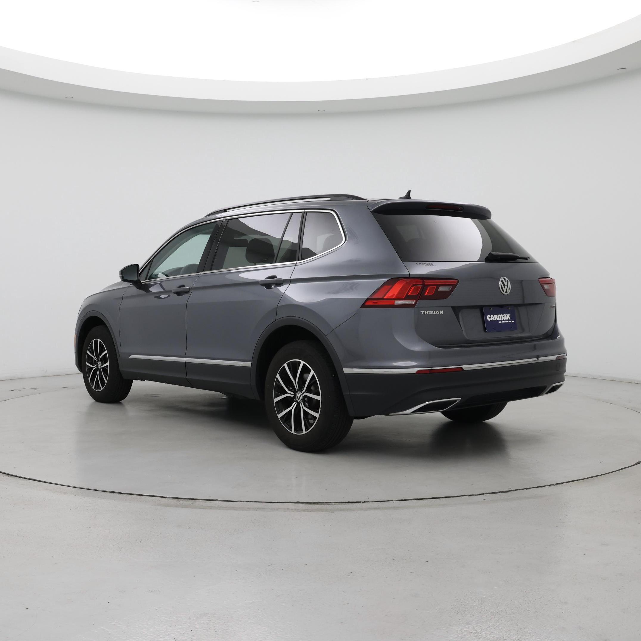 Thumbnail: 2021 Volkswagen Tiguan - 2