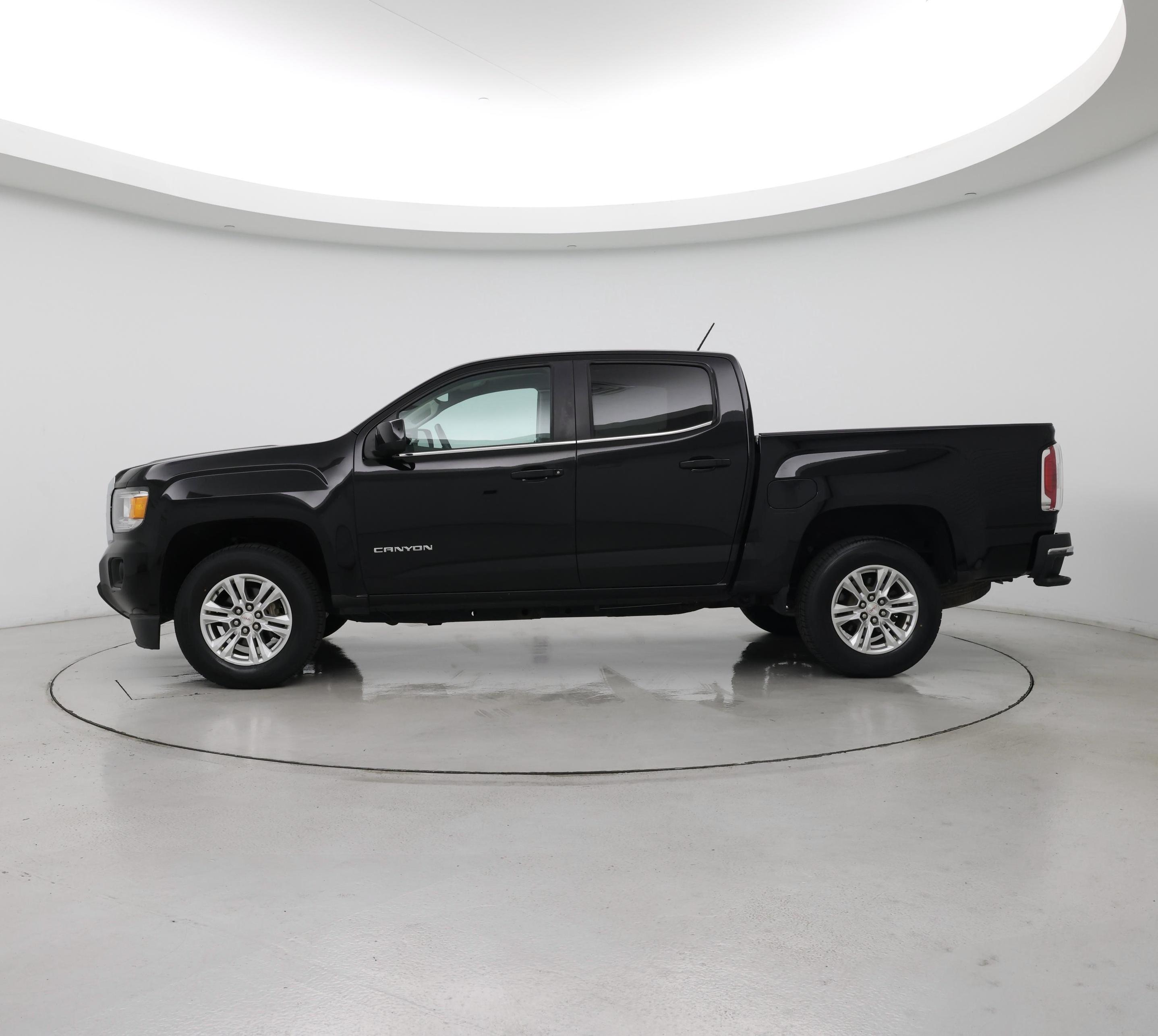 Thumbnail: 2019 GMC Canyon - 3