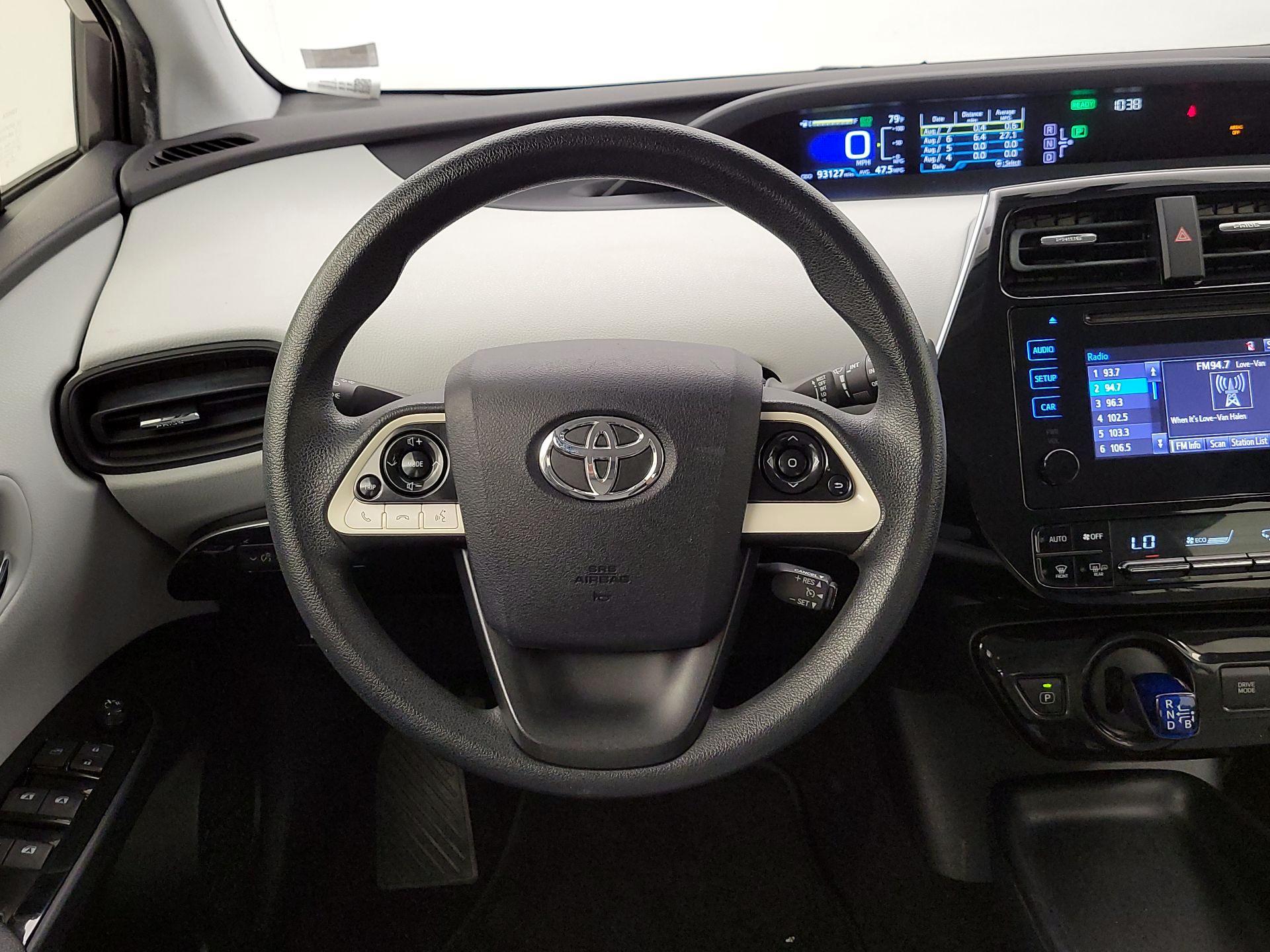 Thumbnail: 2016 Toyota Prius - 10