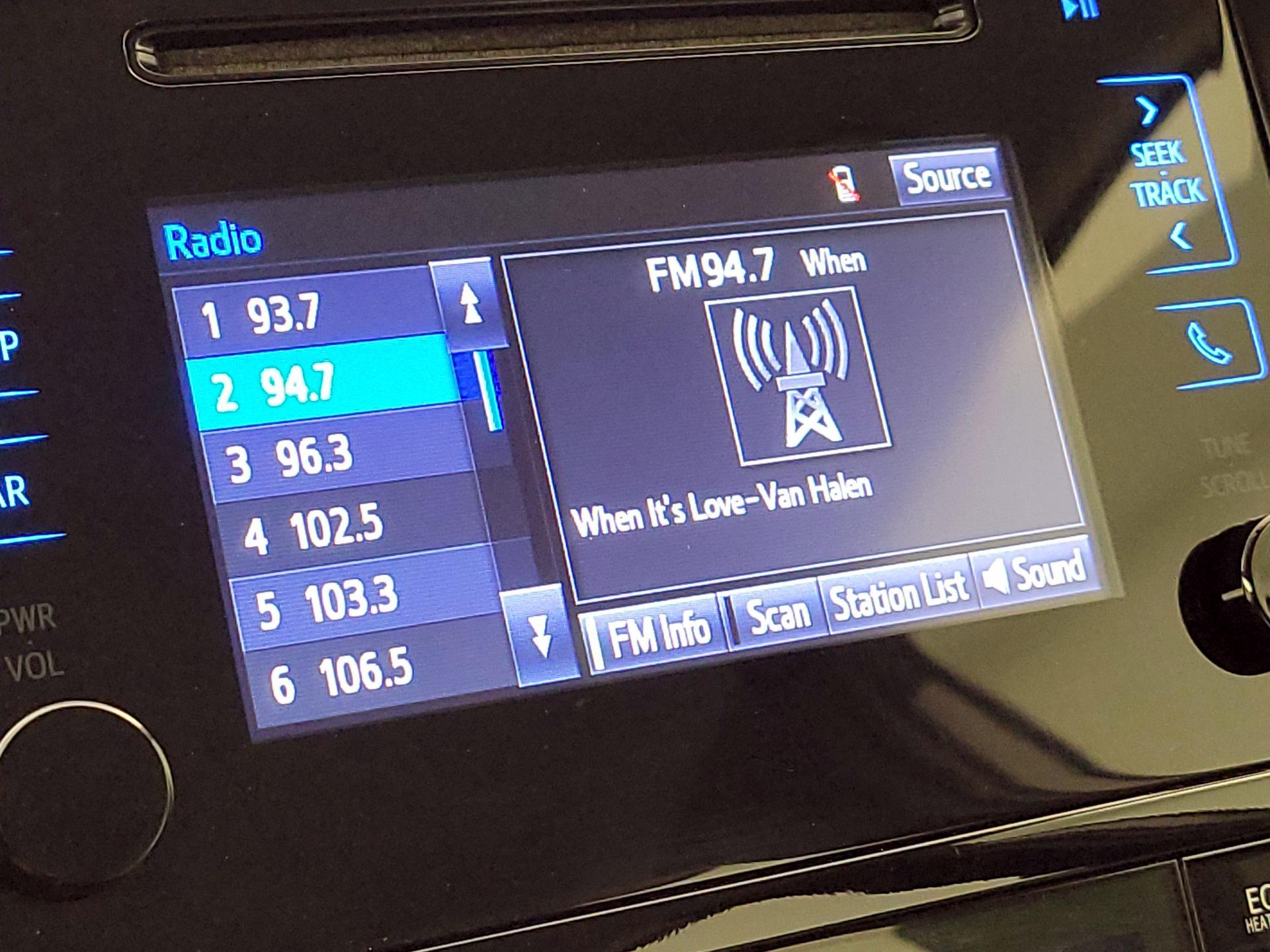 Thumbnail: 2016 Toyota Prius - 15