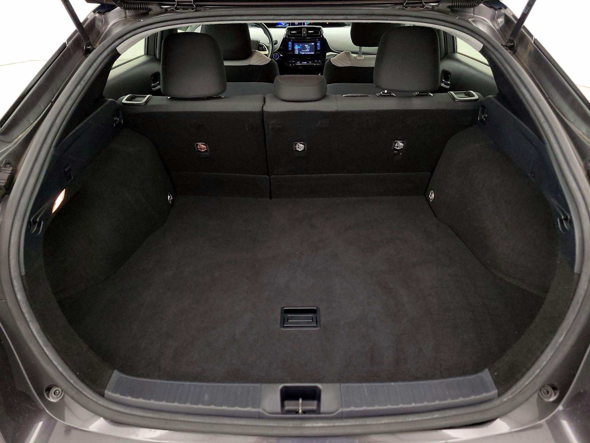 Thumbnail: 2016 Toyota Prius - 20