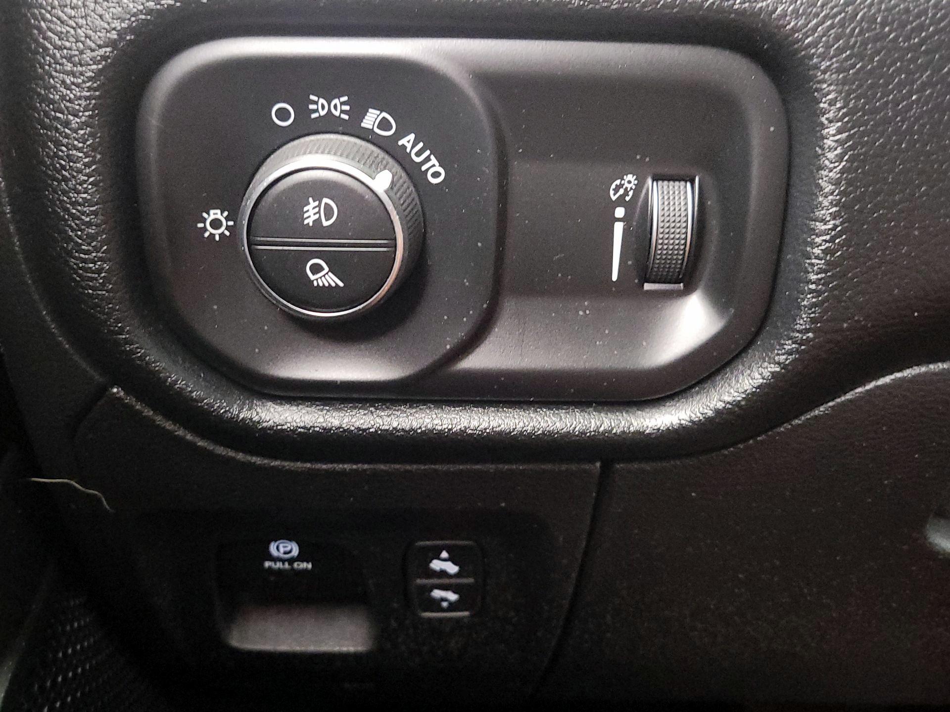 Thumbnail: 2022 RAM 1500 - 13