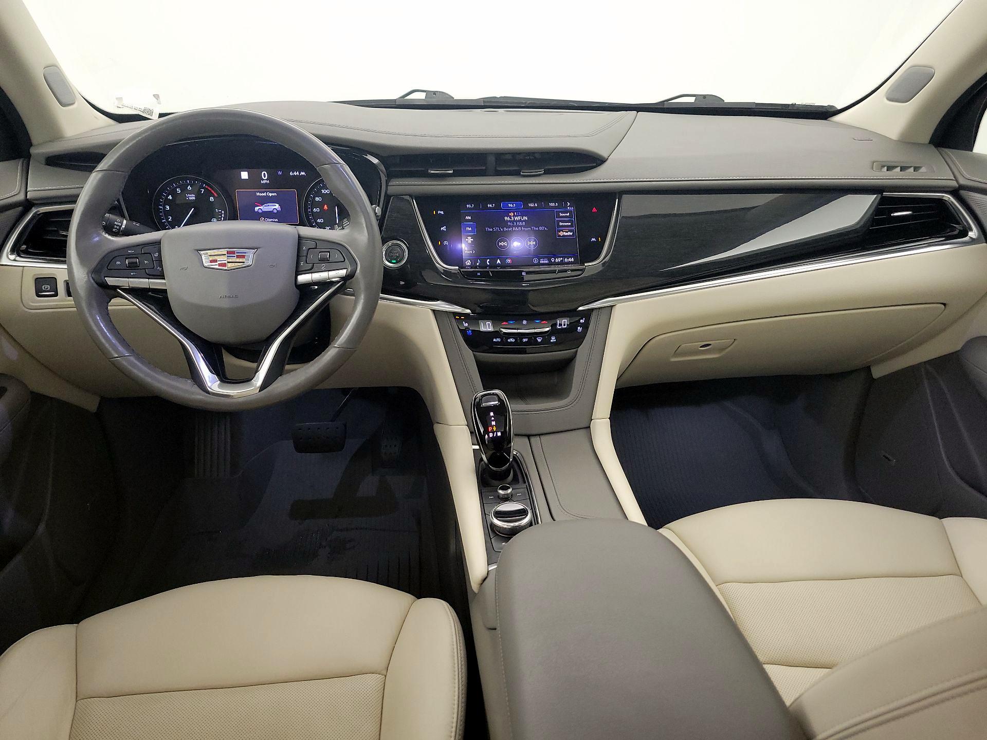 Thumbnail: 2020 Cadillac XT6 - 9