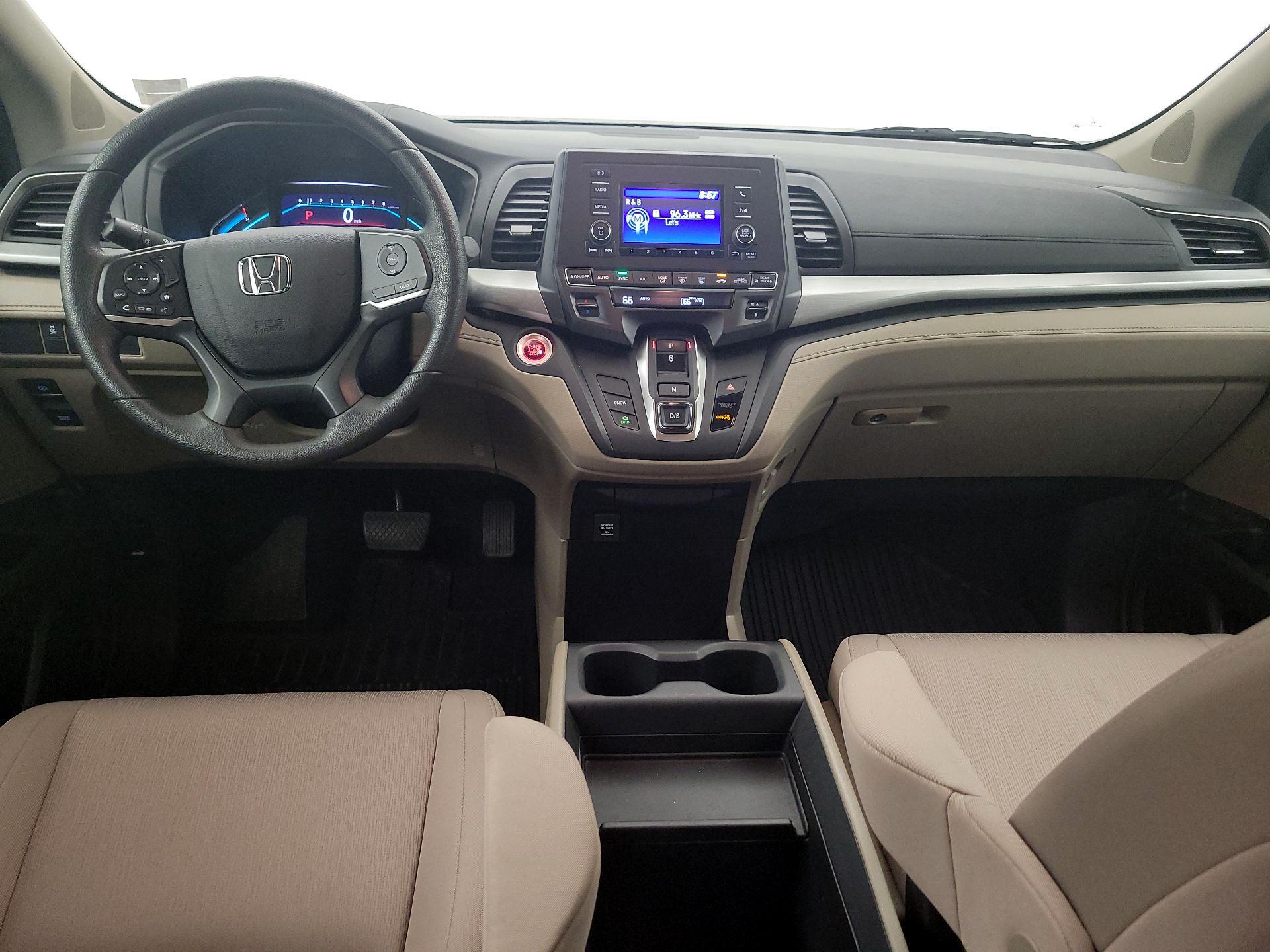 Thumbnail: 2018 Honda Odyssey - 9