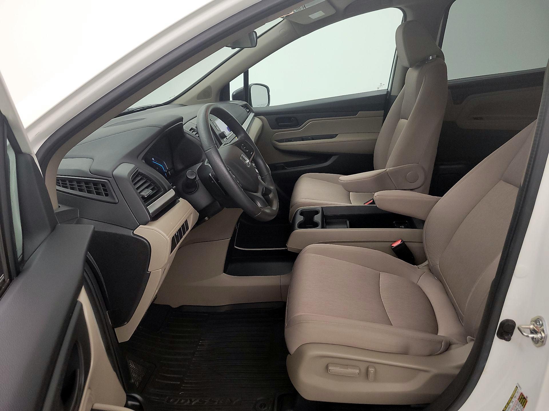 Thumbnail: 2018 Honda Odyssey - 11