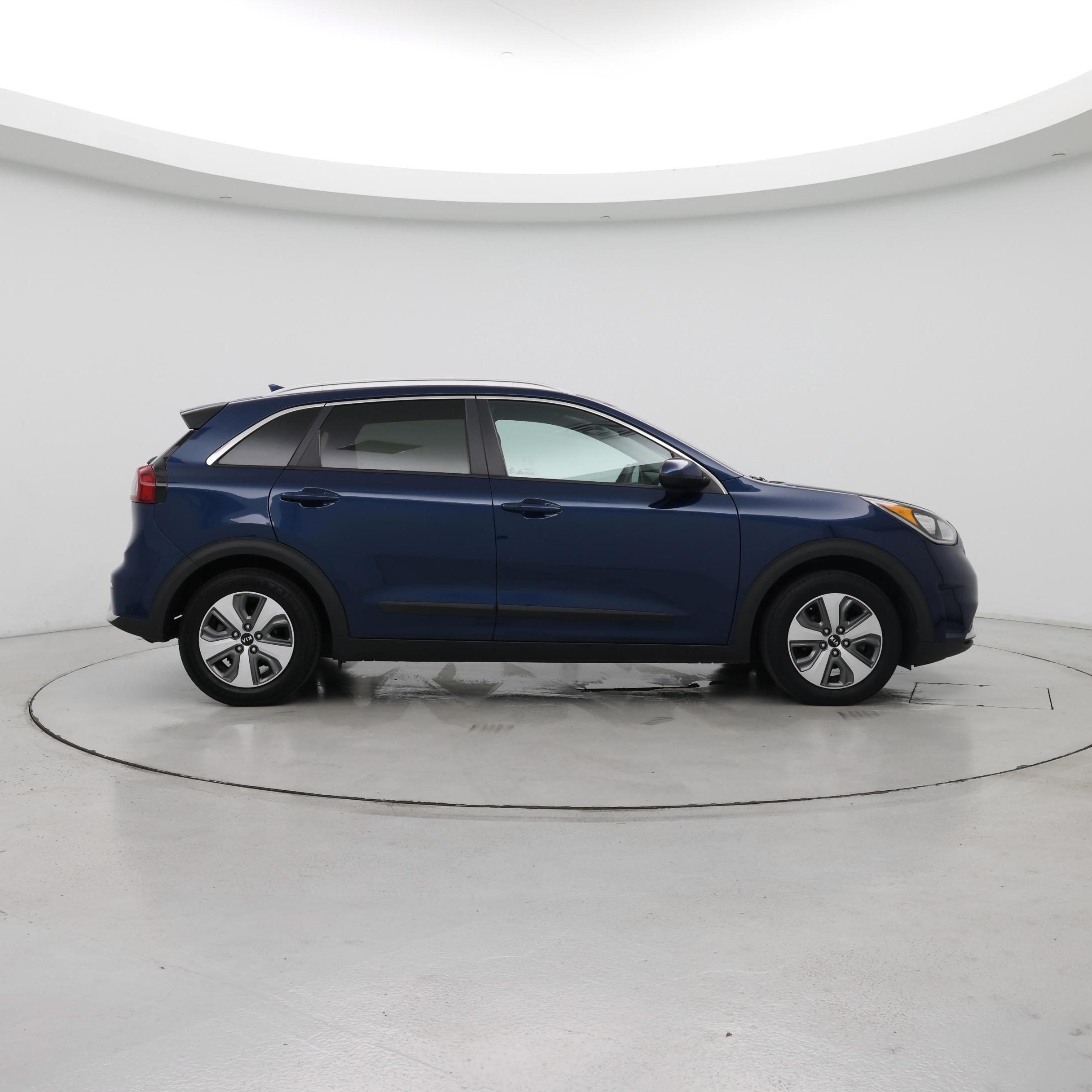 Thumbnail: 2018 Kia Niro - 7