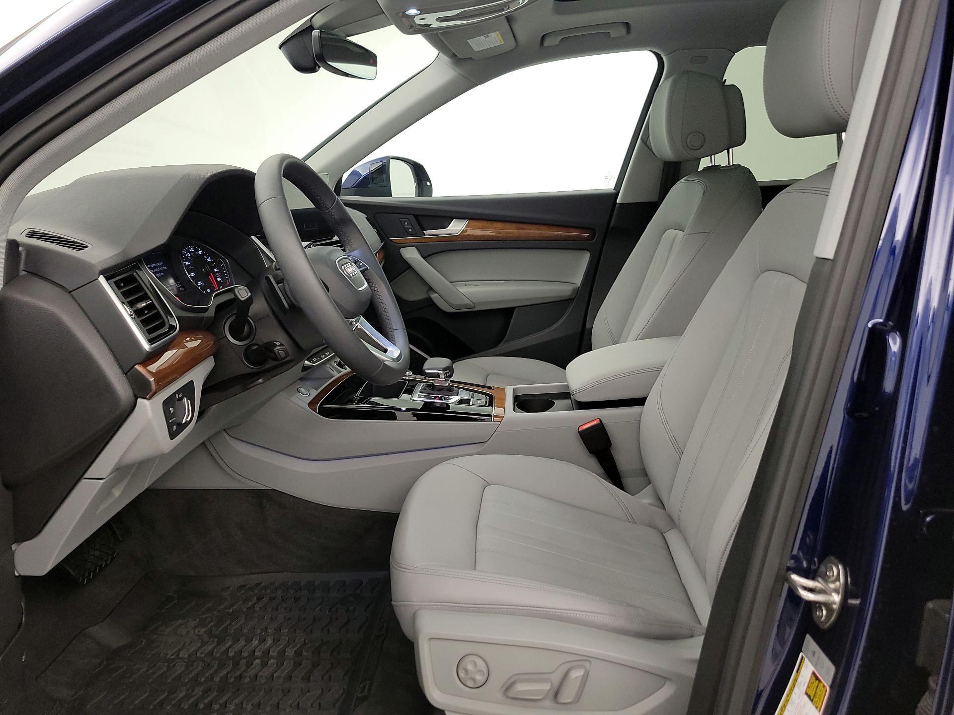 Thumbnail: 2023 Audi Q5 - 11