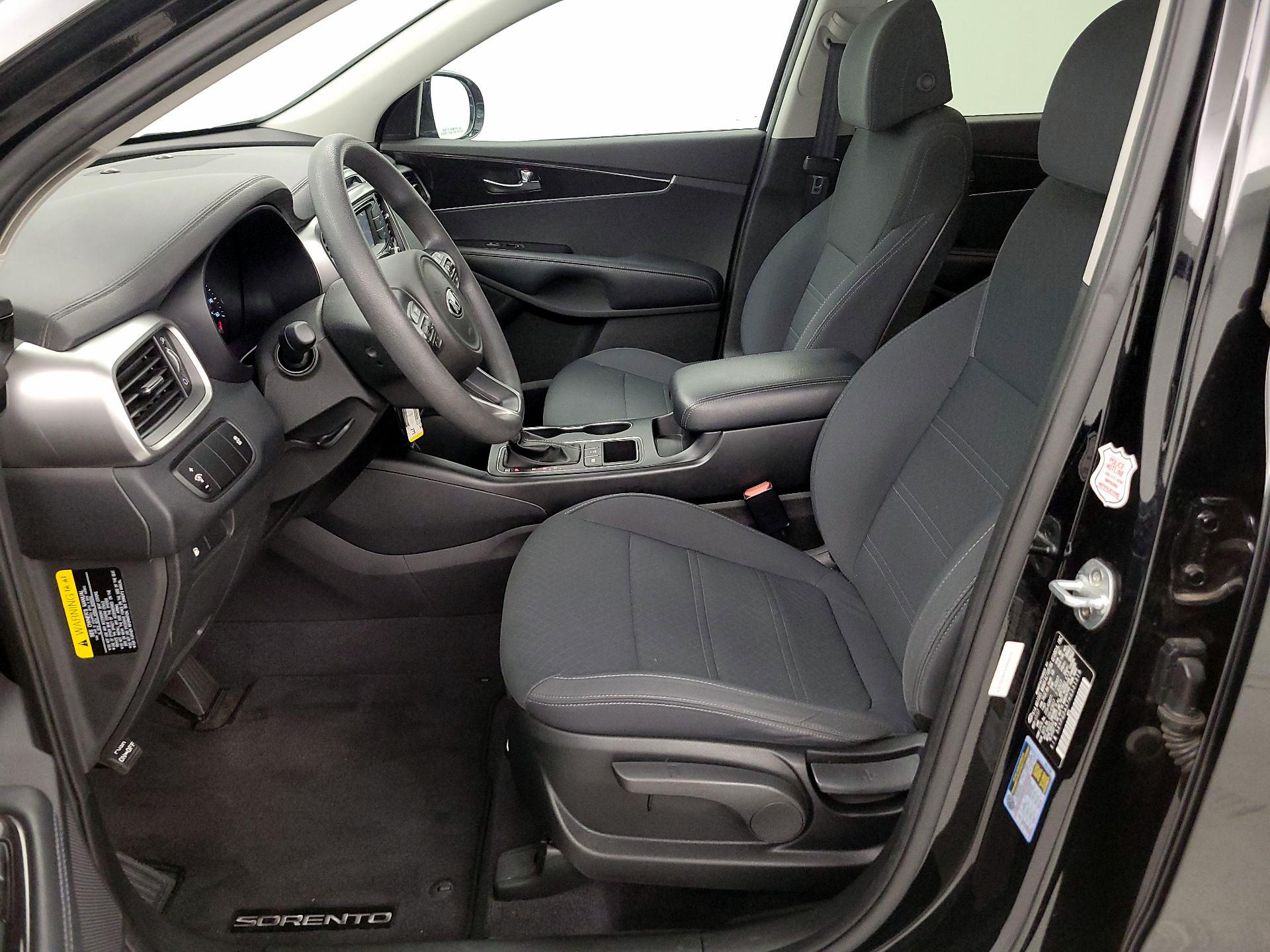 Thumbnail: 2017 Kia Sorento - 11