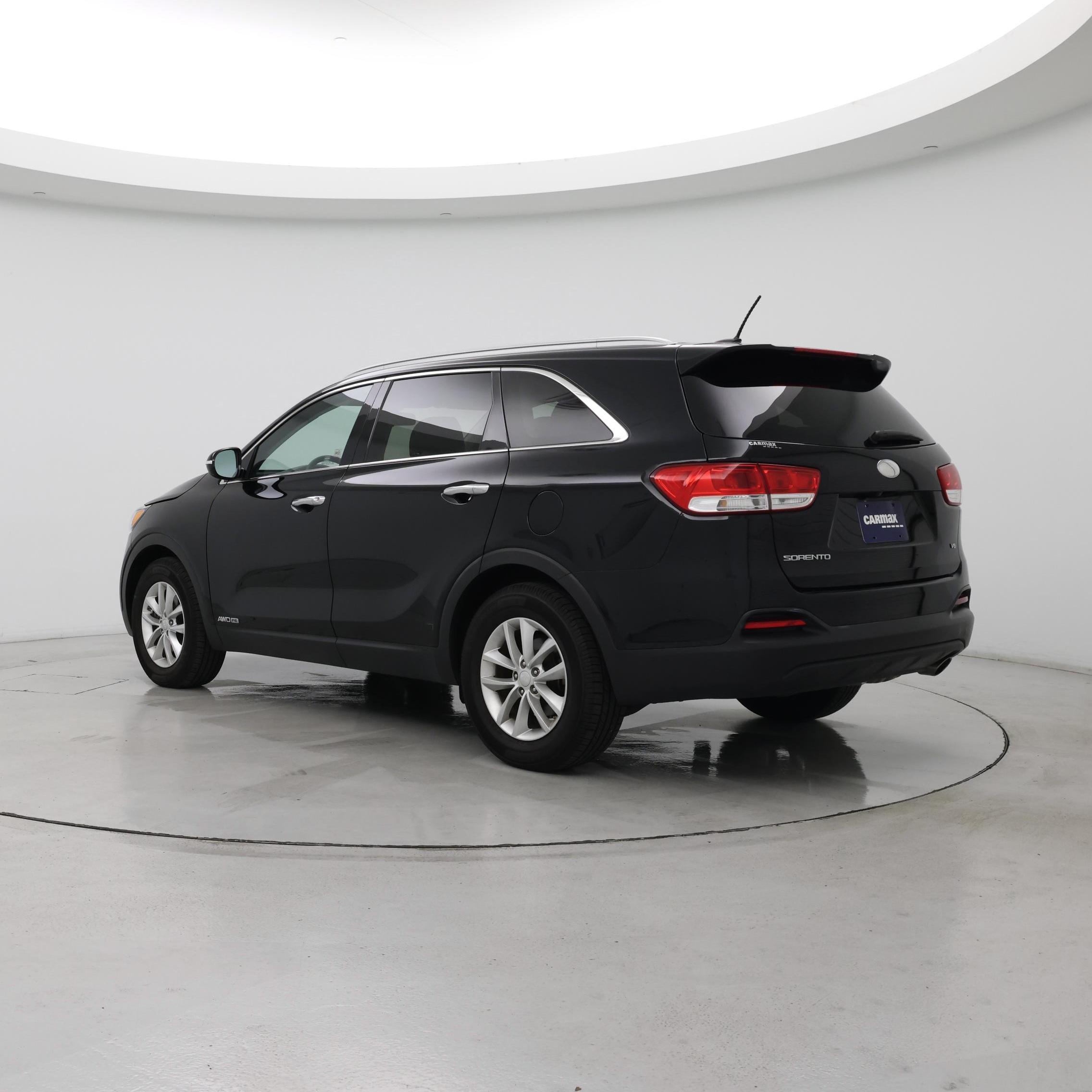 Thumbnail: 2017 Kia Sorento - 2
