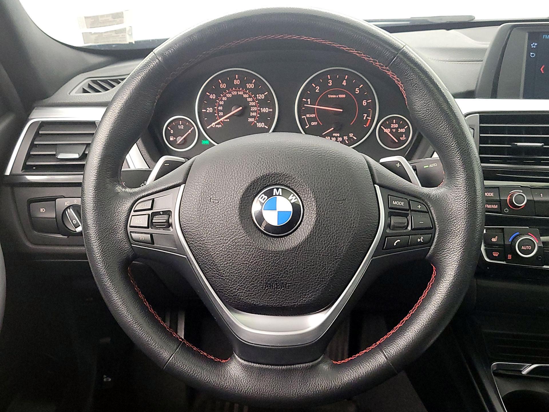 Thumbnail: 2018 BMW 3 Series - 10