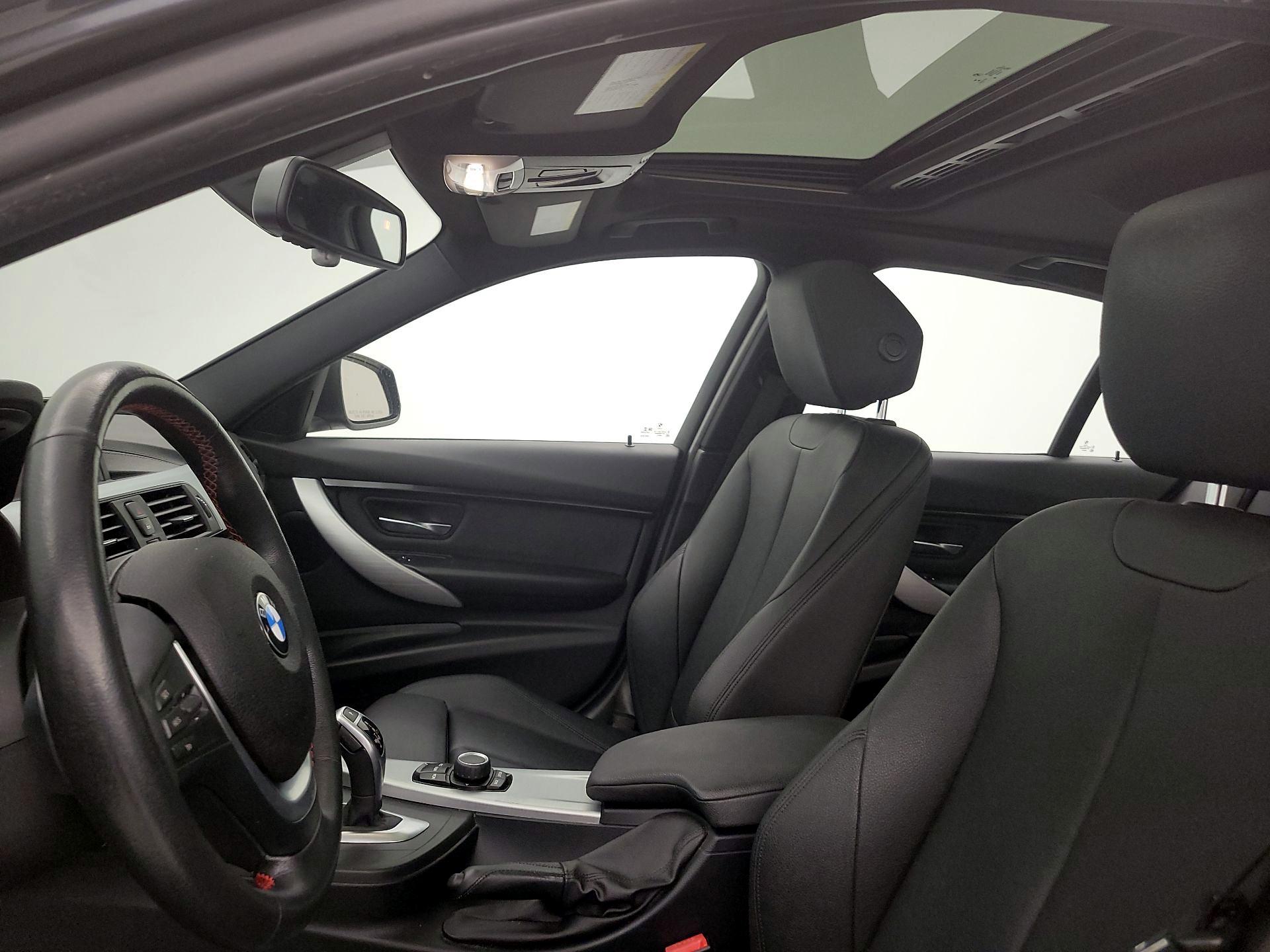 Thumbnail: 2018 BMW 3 Series - 19