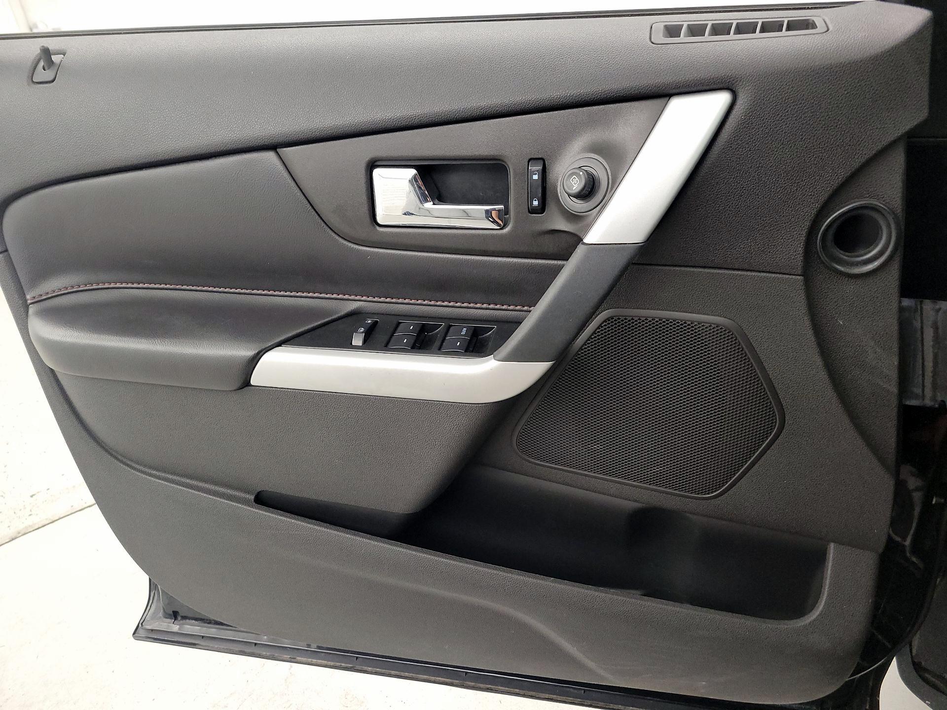 Thumbnail: 2013 Ford Edge - 12