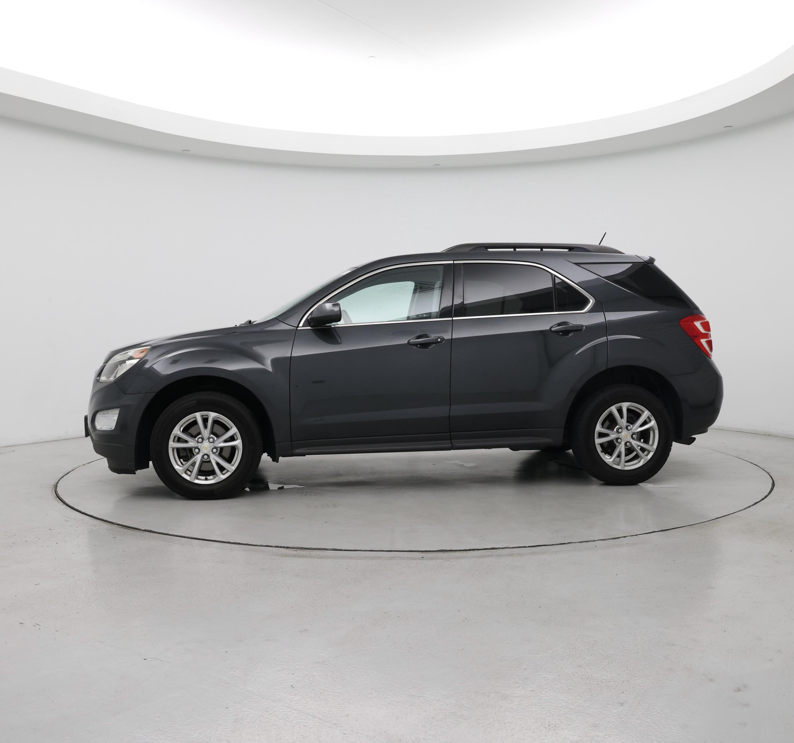 Thumbnail: 2017 Chevrolet Equinox - 3