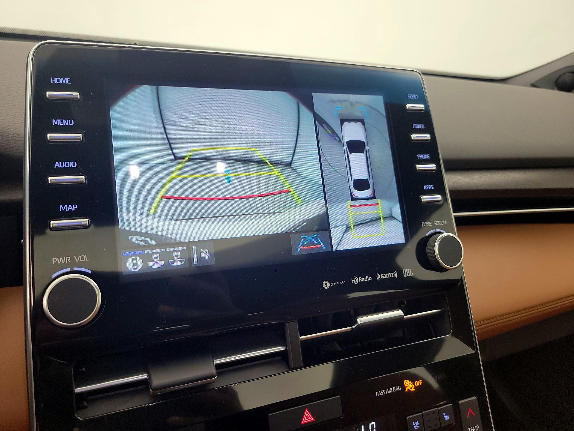 Thumbnail: 2019 Toyota Avalon - 15