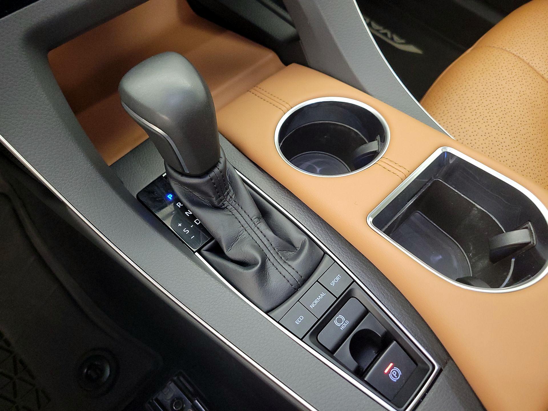Thumbnail: 2019 Toyota Avalon - 18
