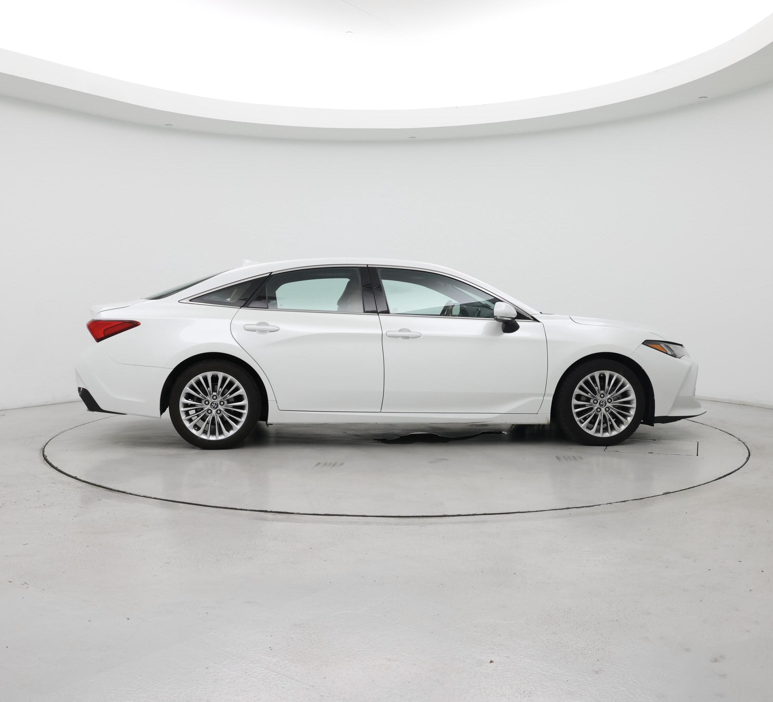 Thumbnail: 2019 Toyota Avalon - 7