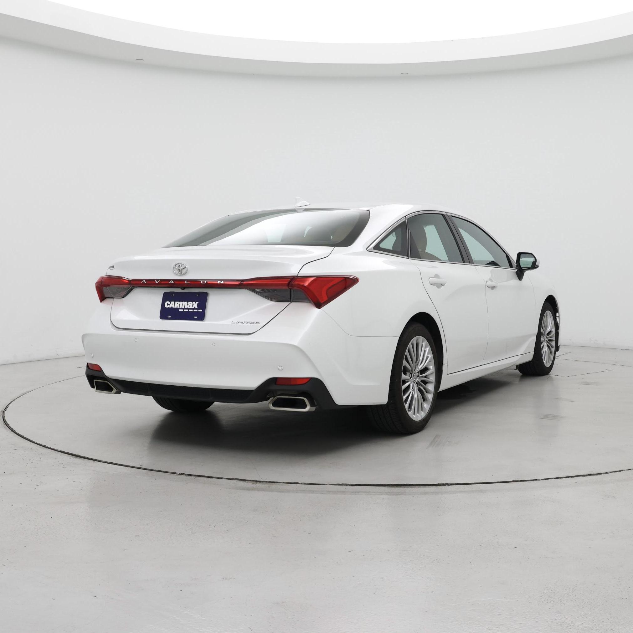 Thumbnail: 2019 Toyota Avalon - 8