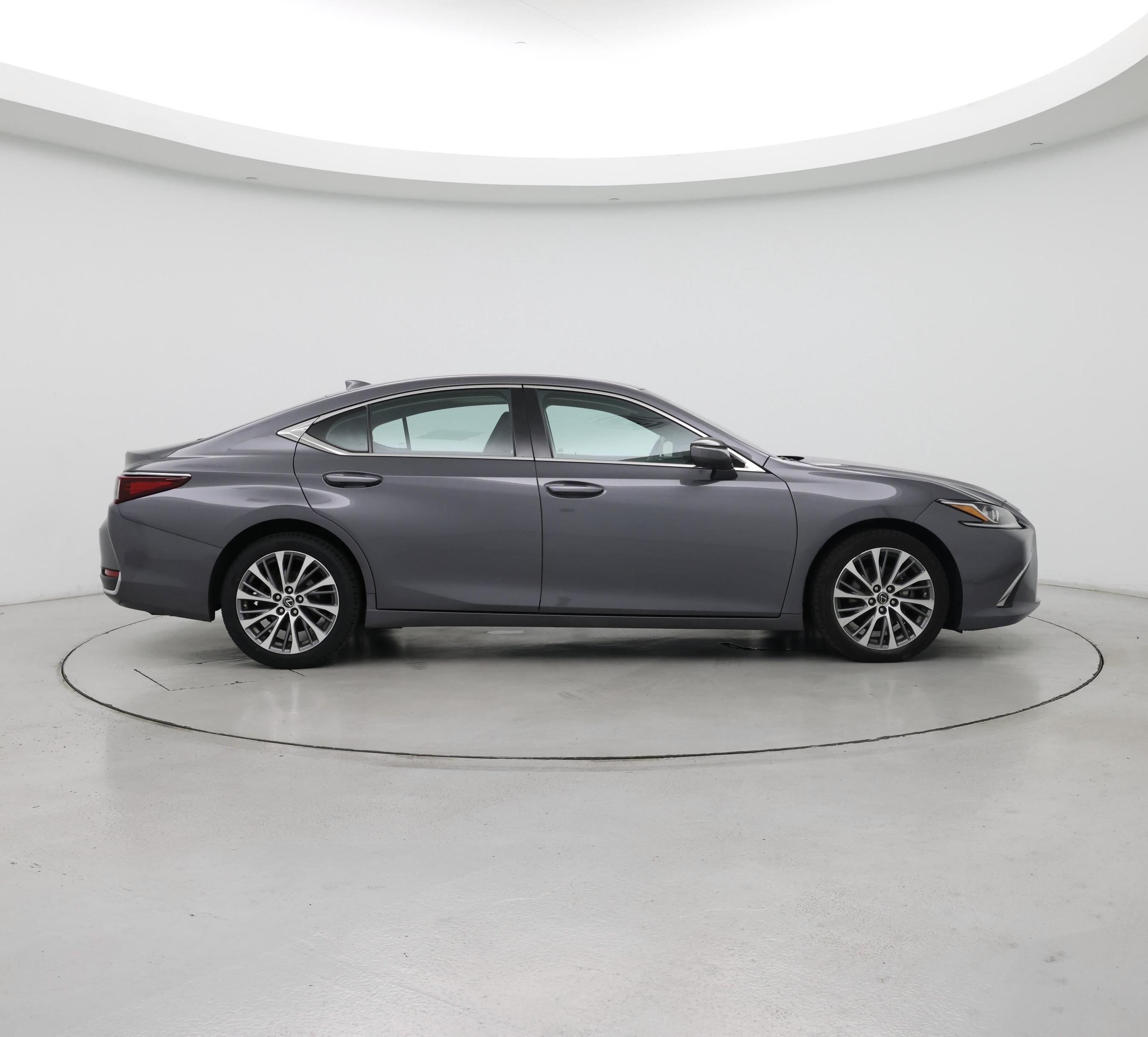 Thumbnail: 2021 Lexus ES - 7
