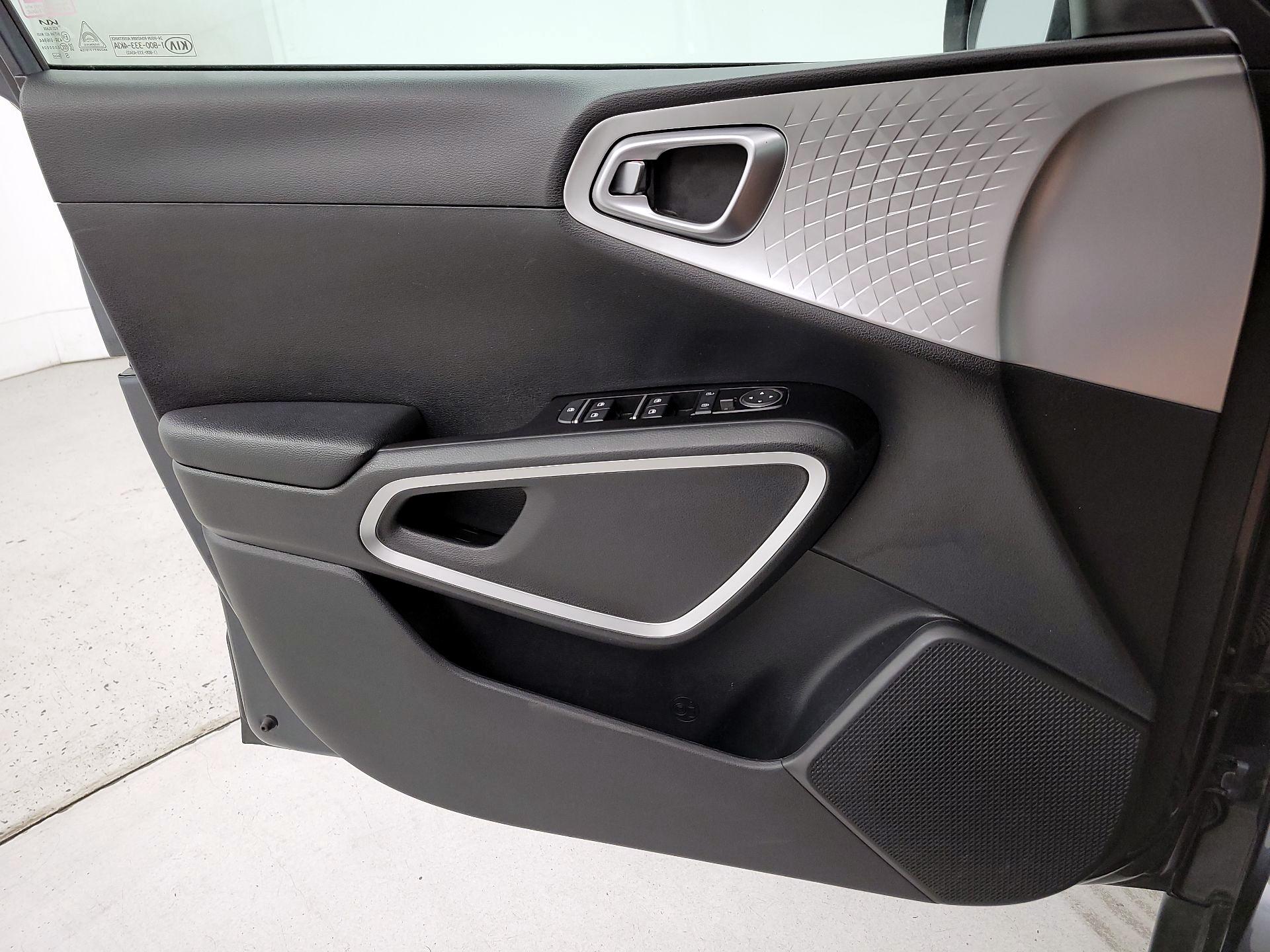 Thumbnail: 2022 Kia Soul - 12