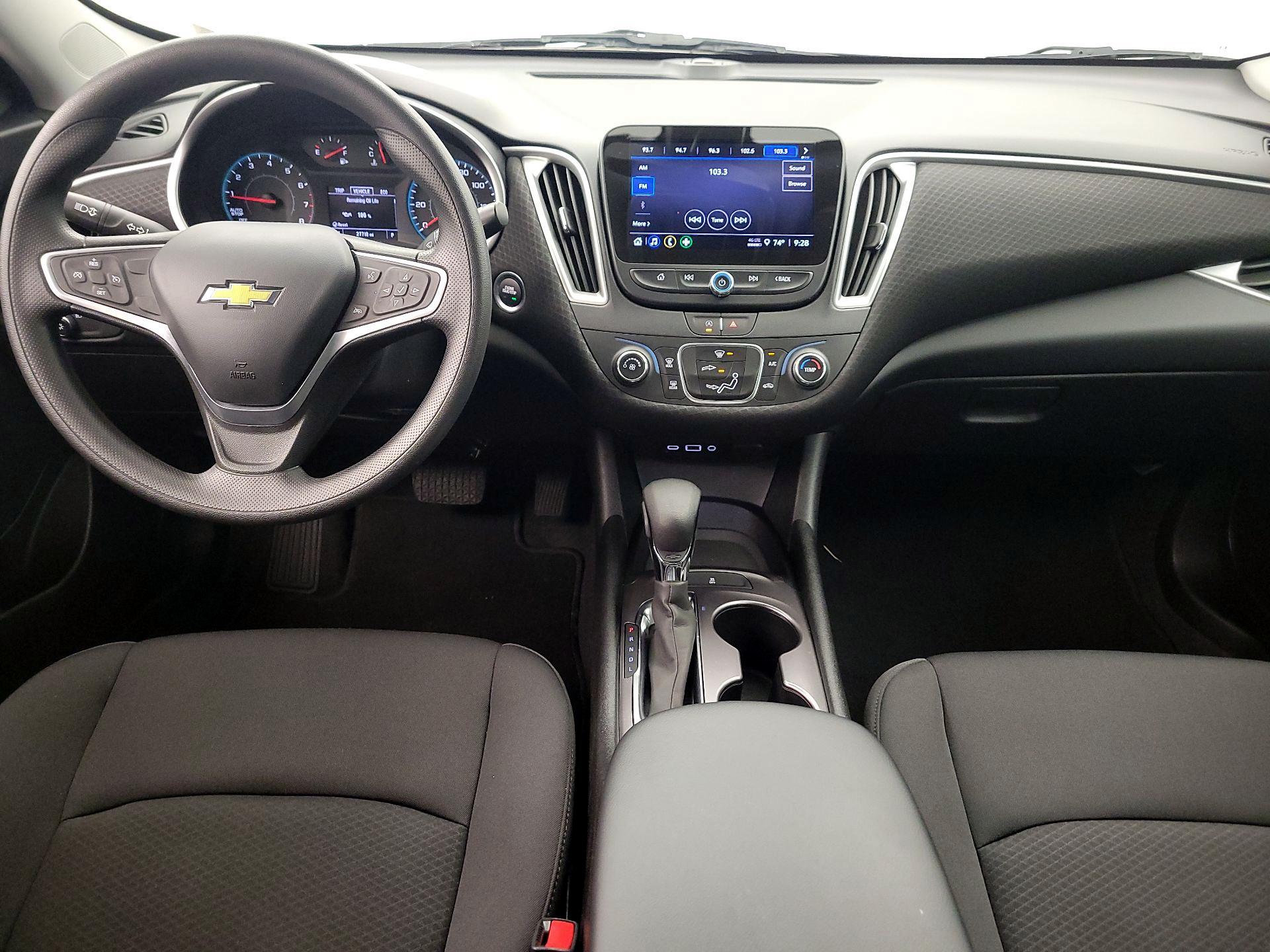 Thumbnail: 2022 Chevrolet Malibu - 9