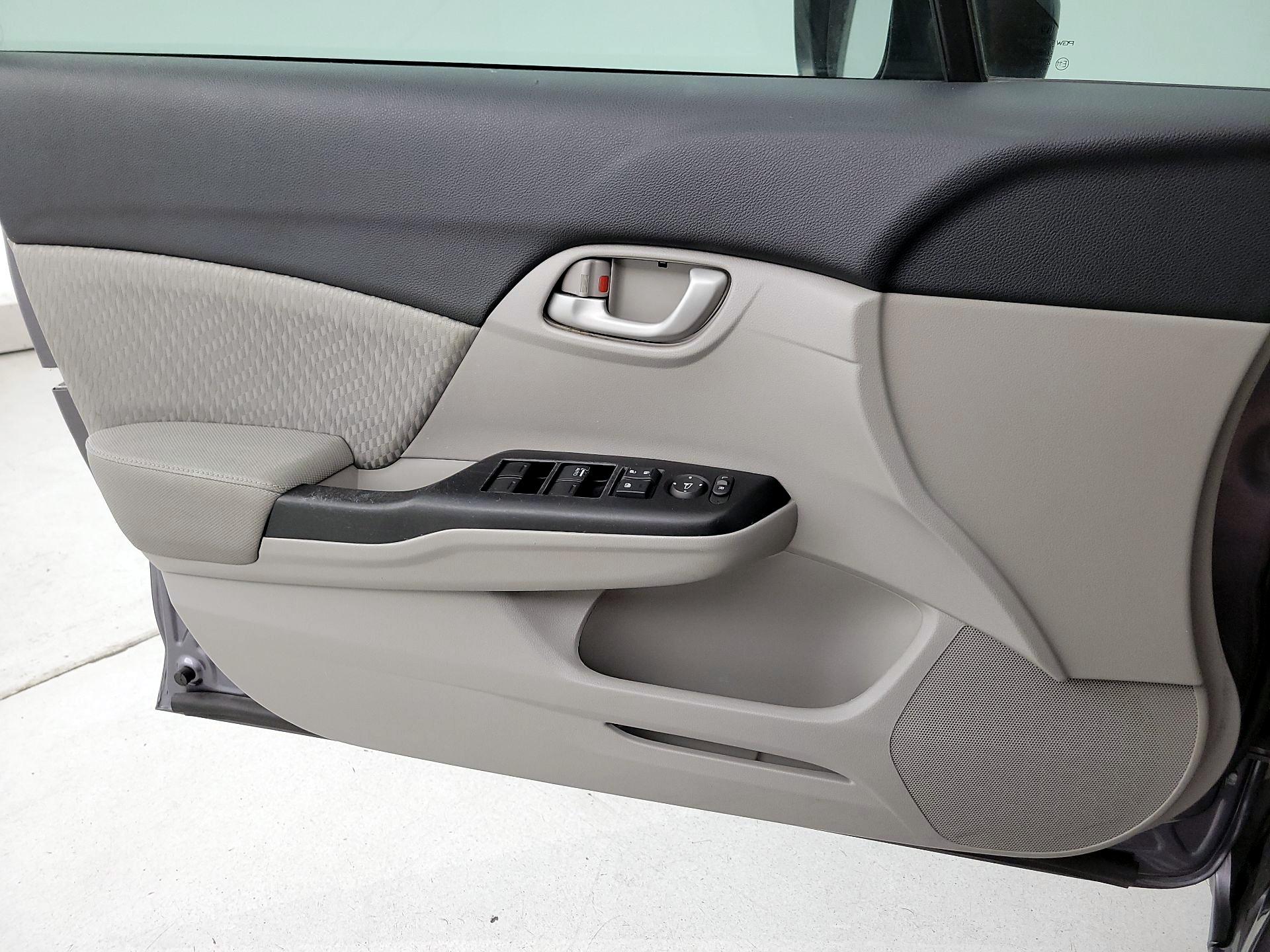 Thumbnail: 2015 Honda Civic - 12