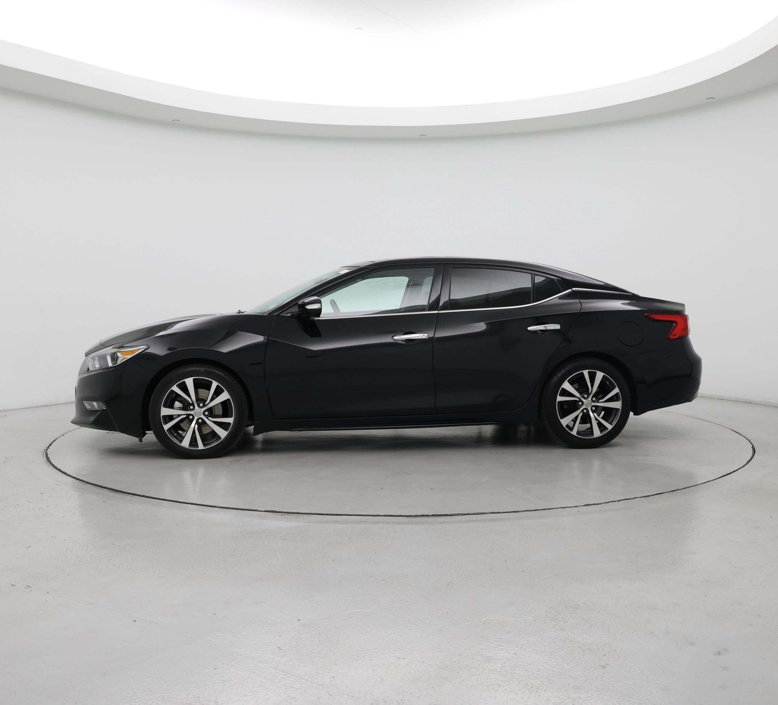 Thumbnail: 2017 Nissan Maxima - 3