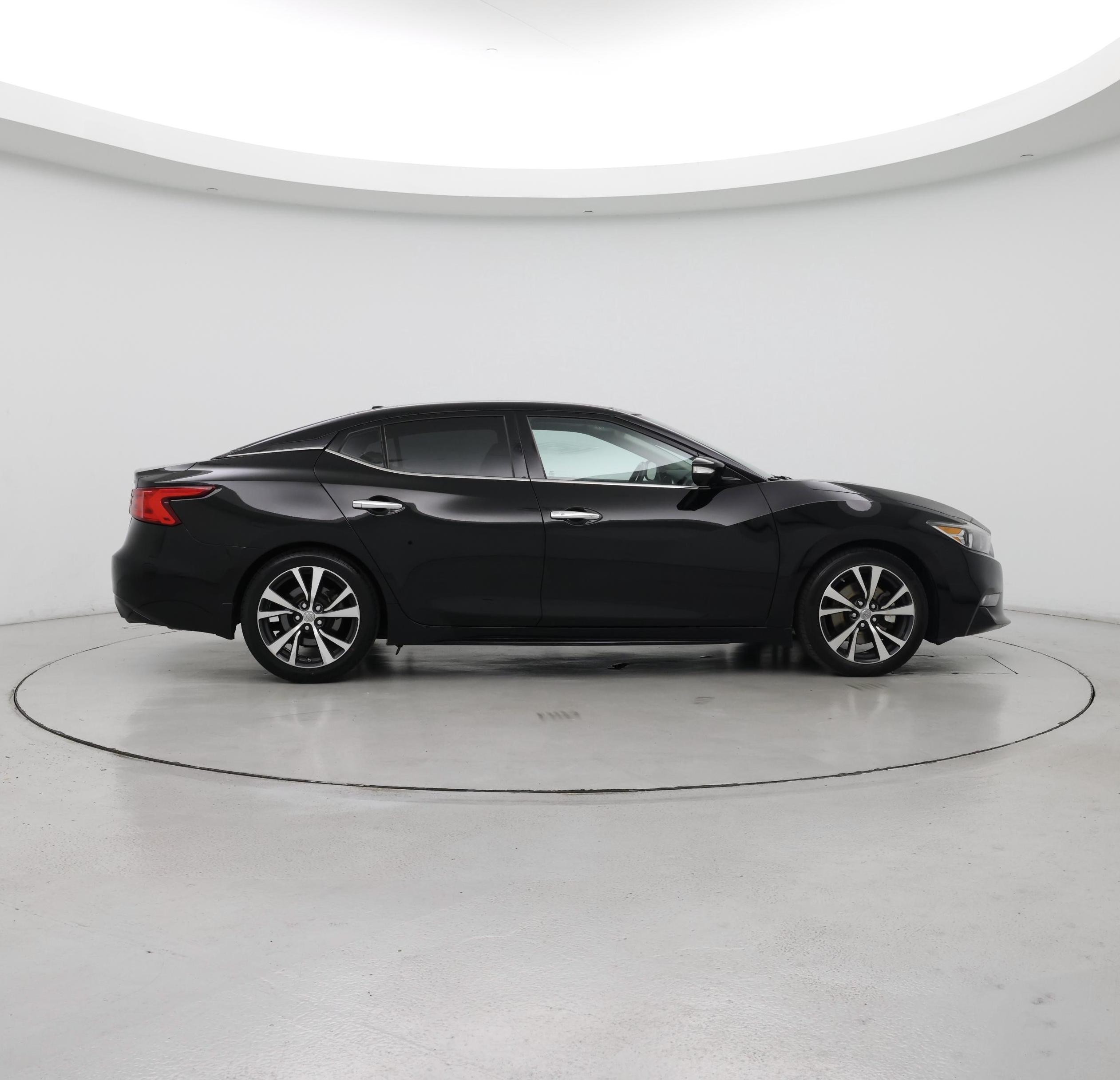 Thumbnail: 2017 Nissan Maxima - 7