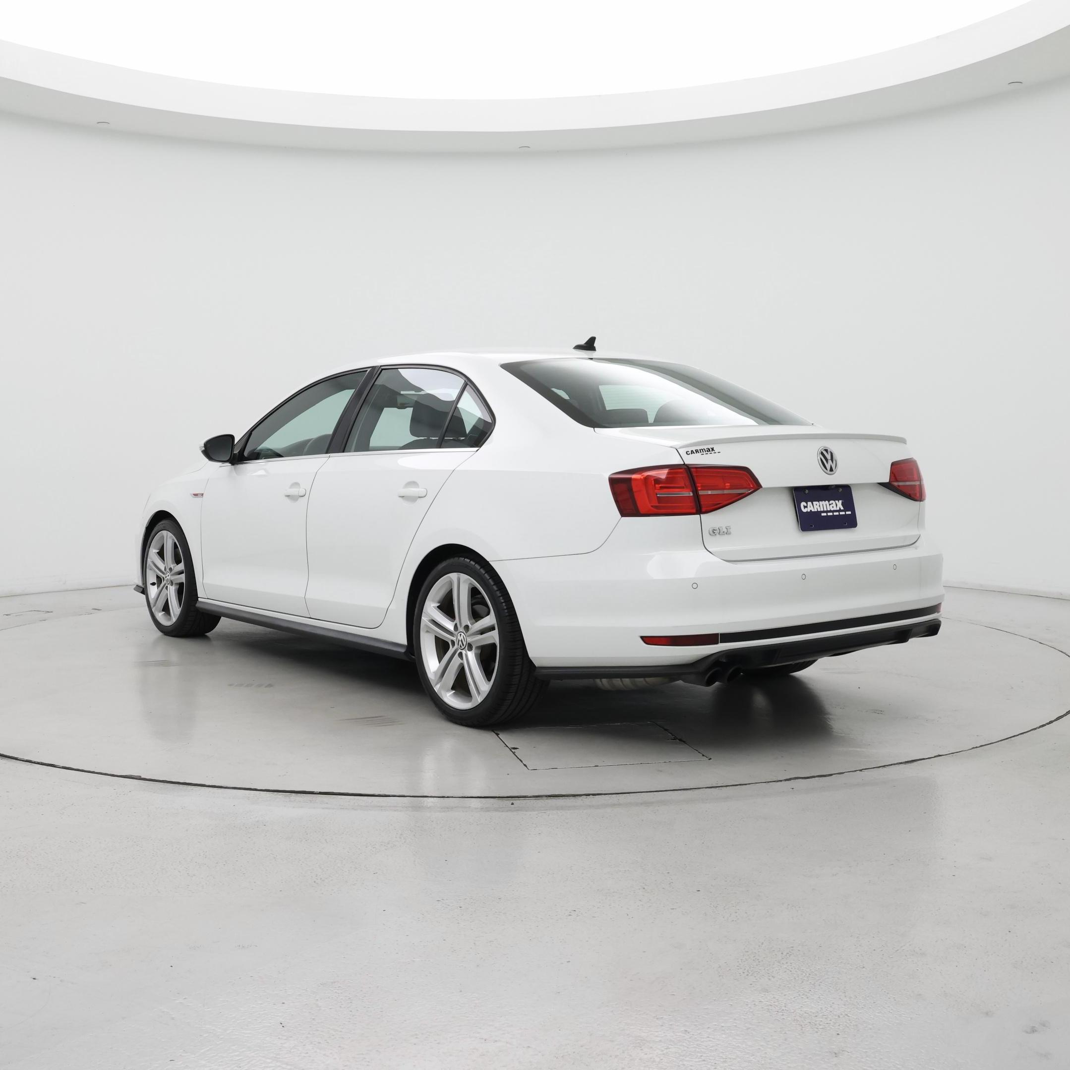 Thumbnail: 2016 Volkswagen Jetta - 2