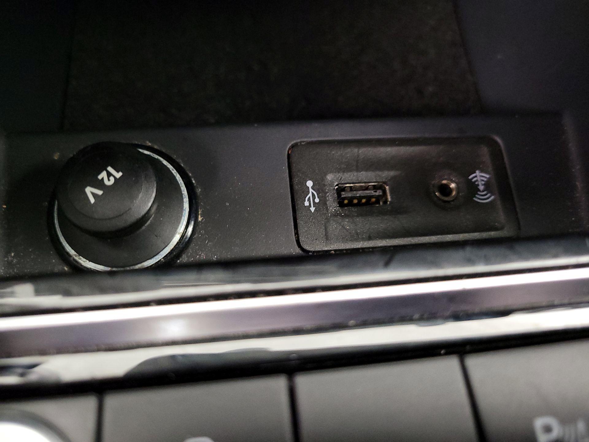Thumbnail: 2016 Volkswagen Jetta - 19