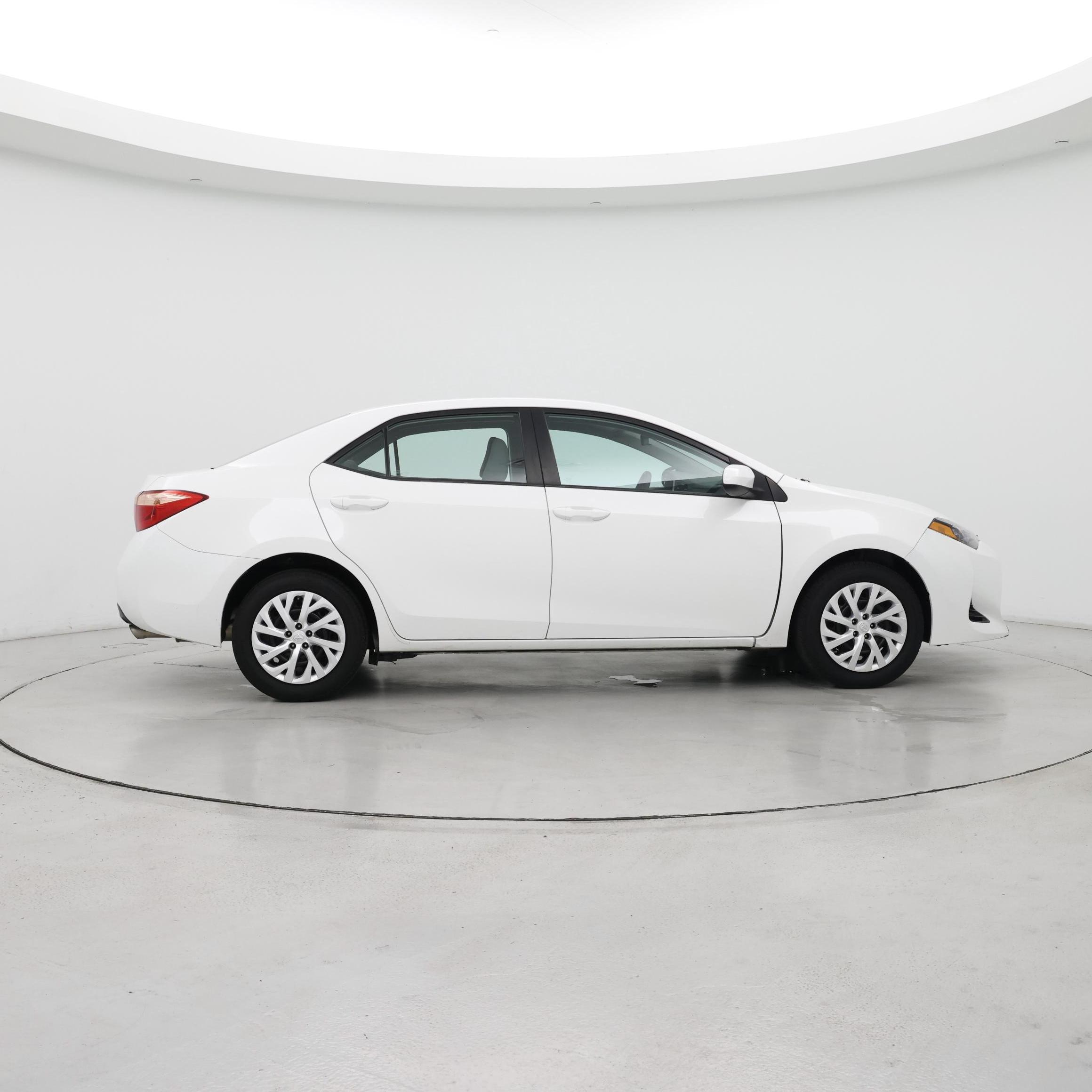 Thumbnail: 2018 Toyota Corolla - 7