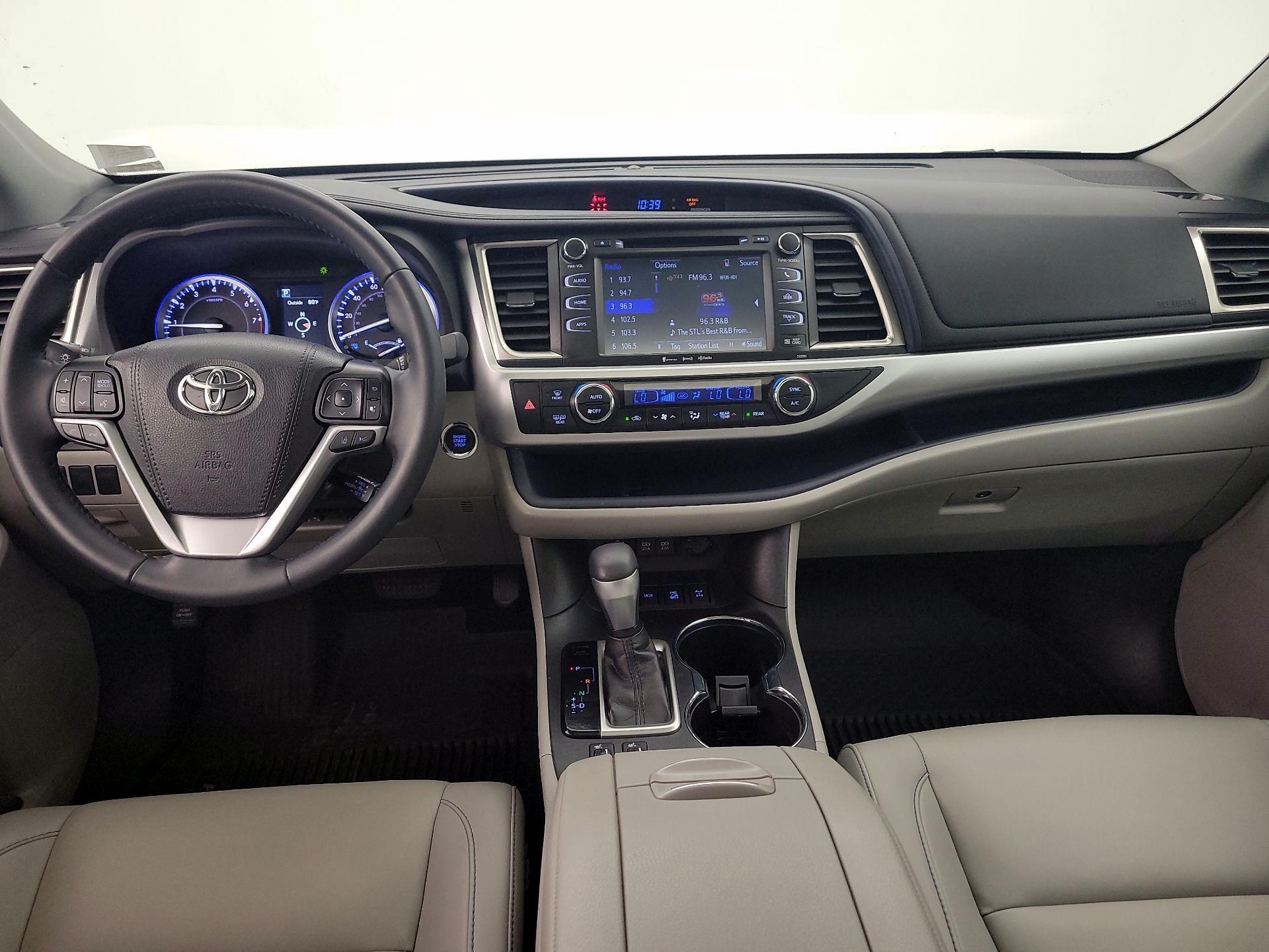 Thumbnail: 2019 Toyota Highlander - 9