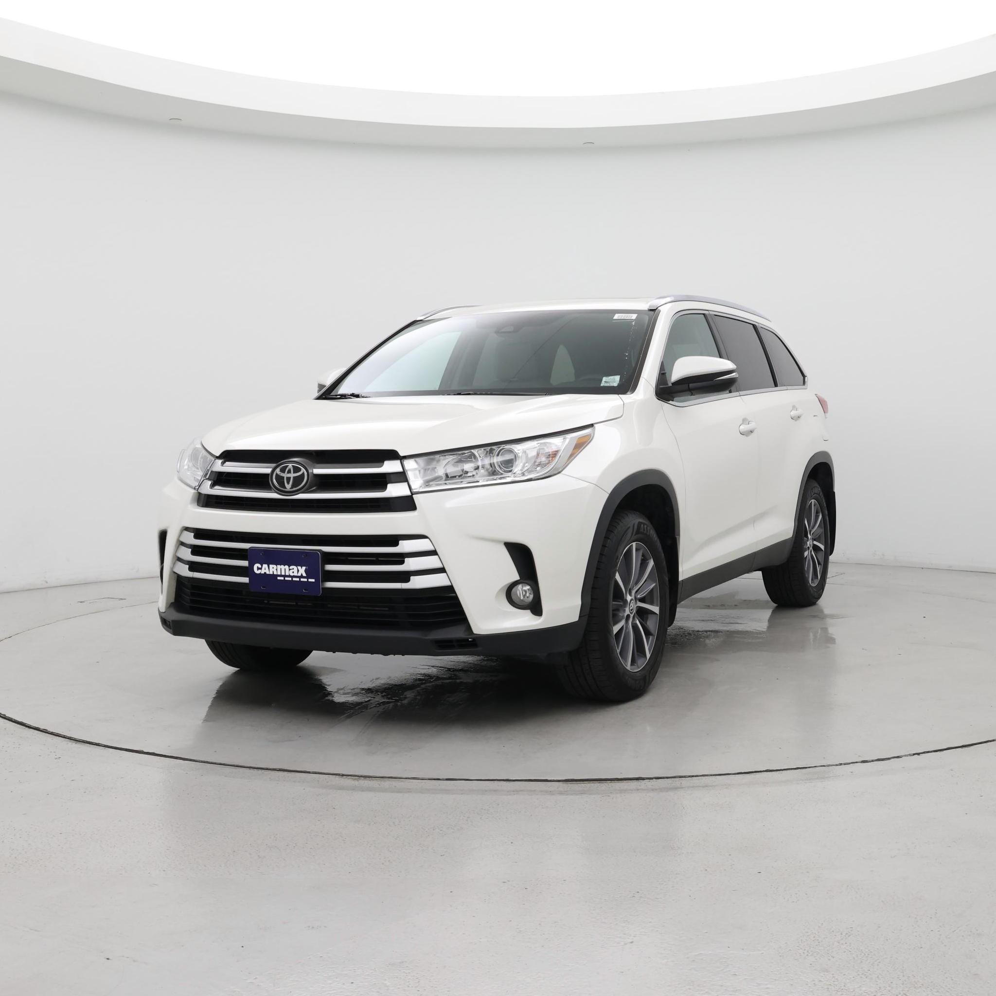 Thumbnail: 2019 Toyota Highlander - 4
