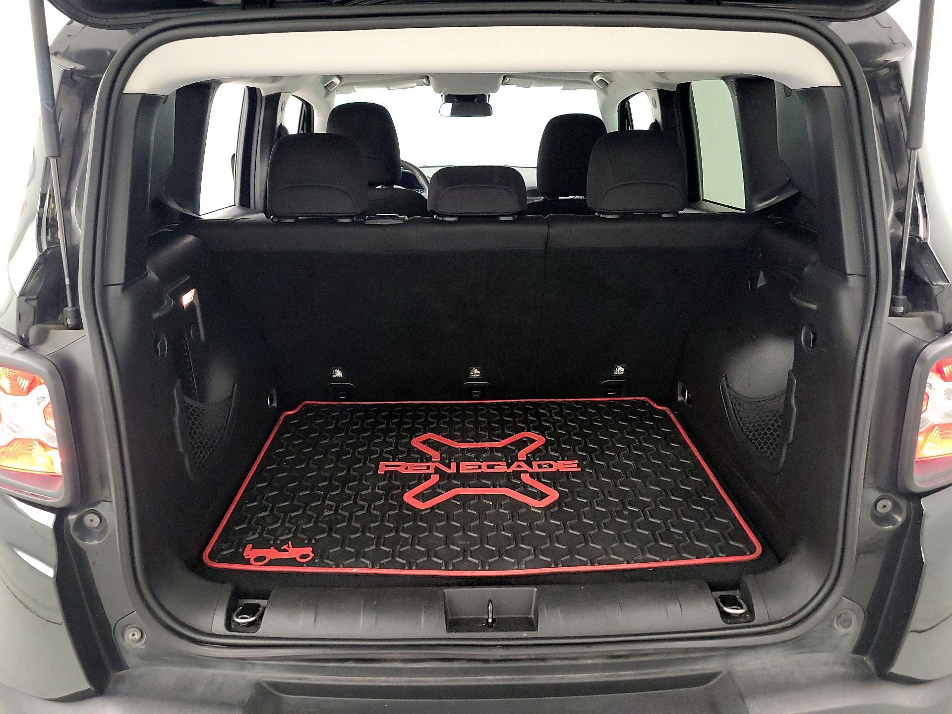 Thumbnail: 2018 Jeep Renegade - 20