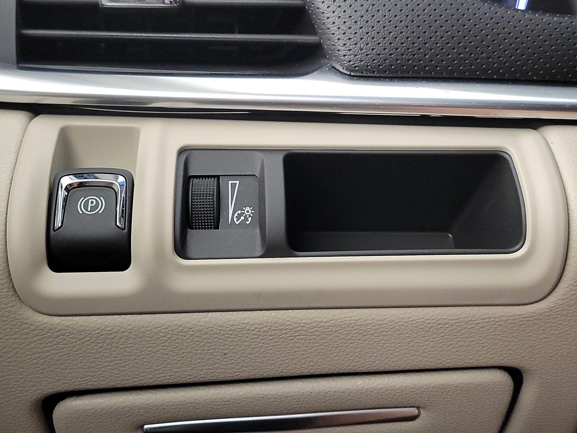 Thumbnail: 2019 Cadillac XTS - 13