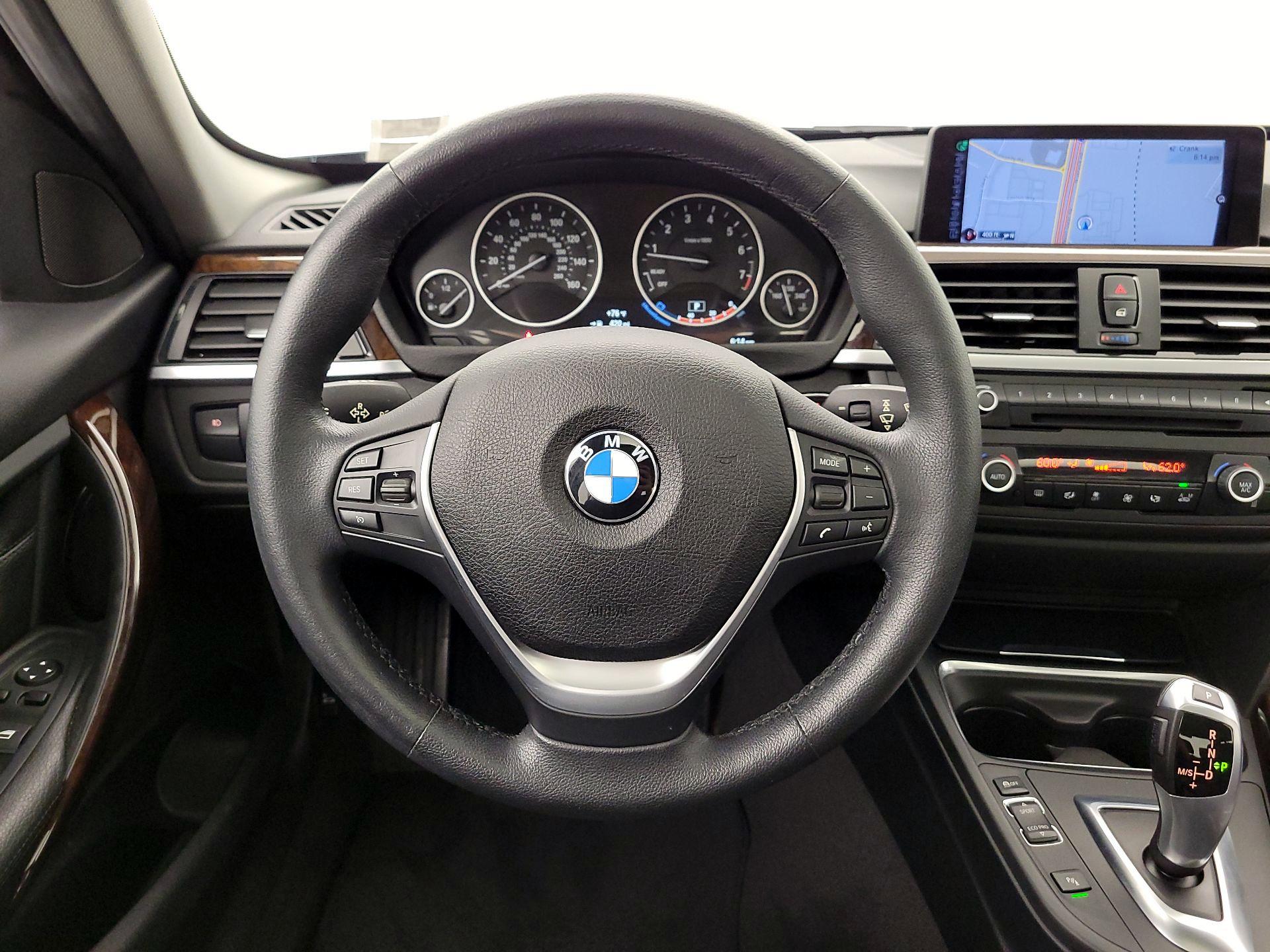 Thumbnail: 2015 BMW 3 Series - 10