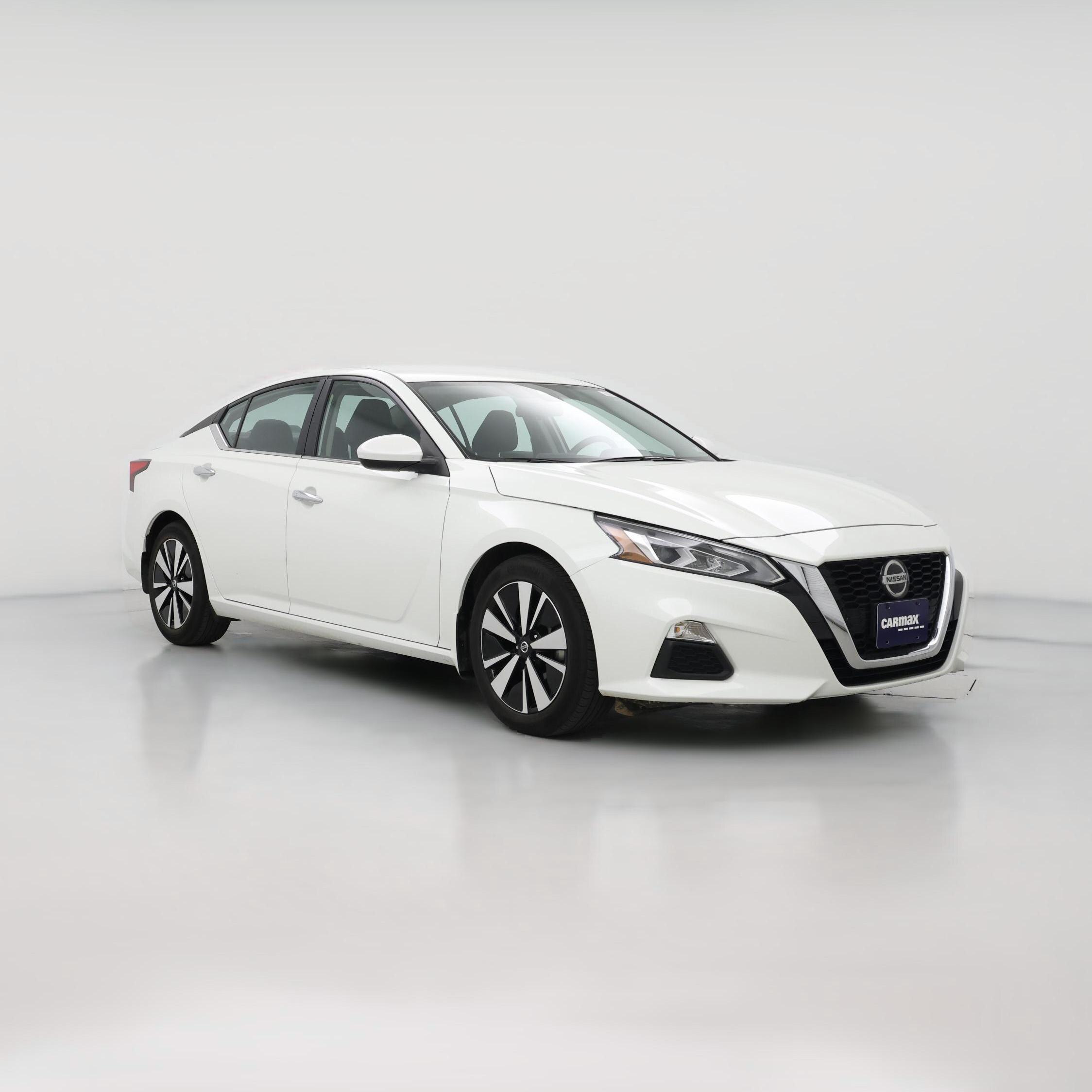 Thumbnail: 2022 Nissan Altima - 1