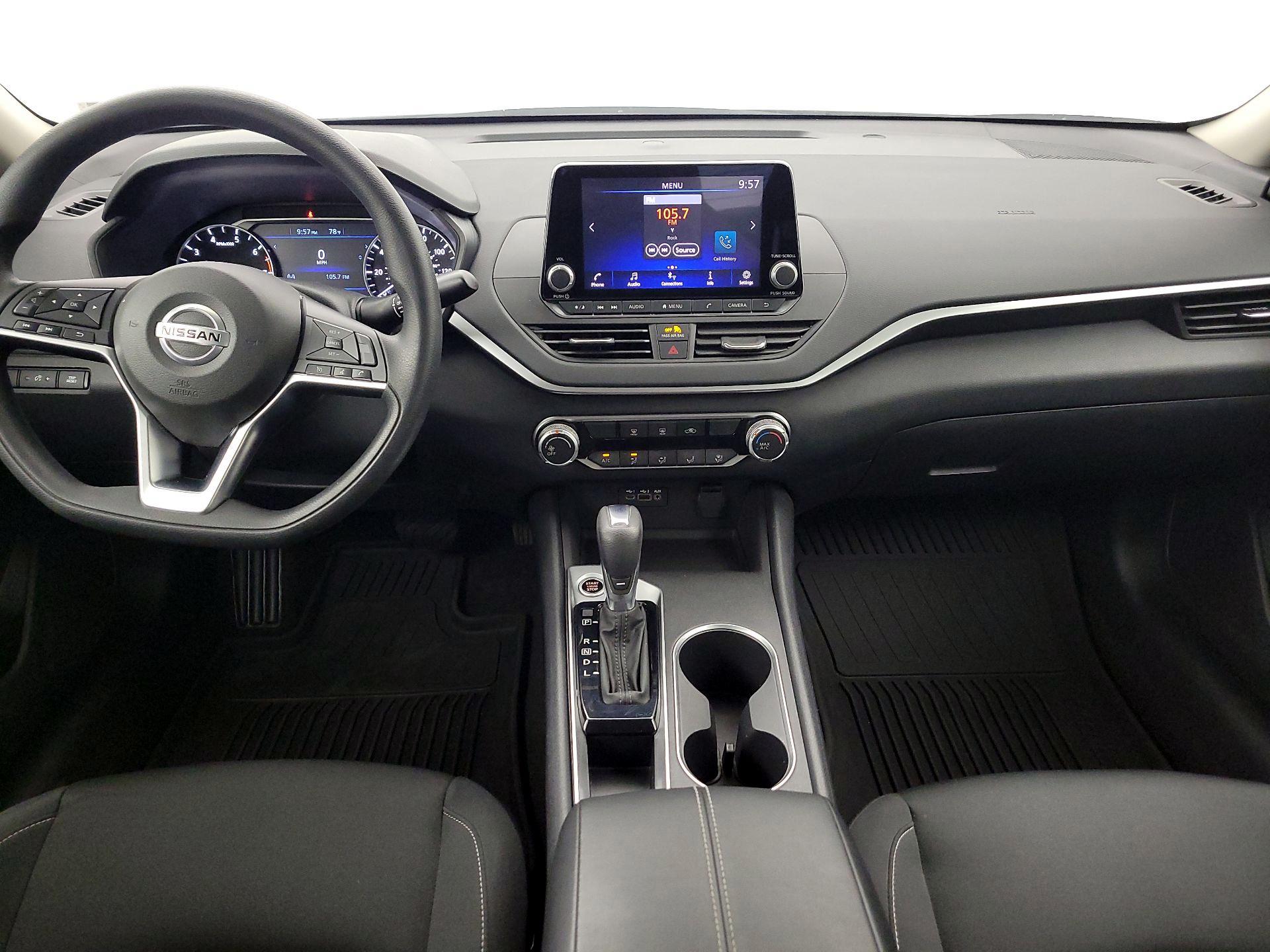 Thumbnail: 2022 Nissan Altima - 9