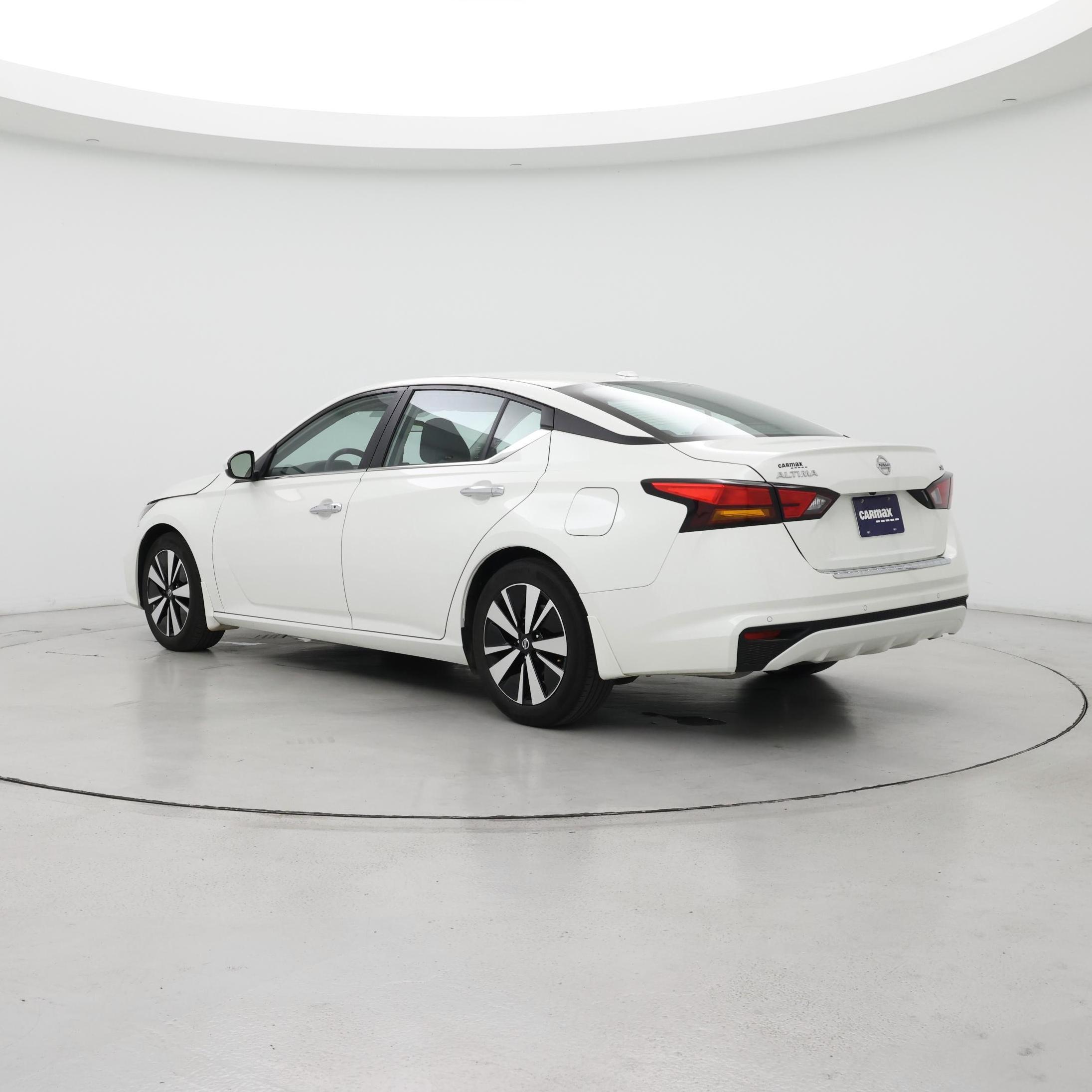 Thumbnail: 2022 Nissan Altima - 2