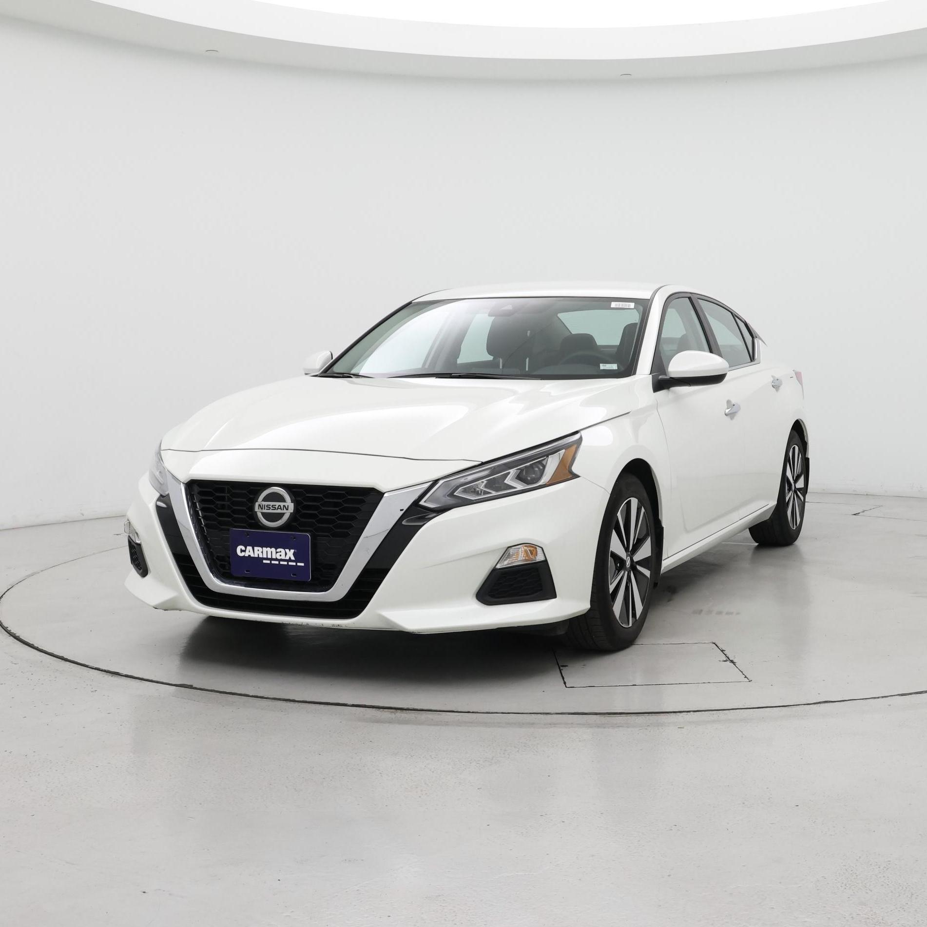 Thumbnail: 2022 Nissan Altima - 4