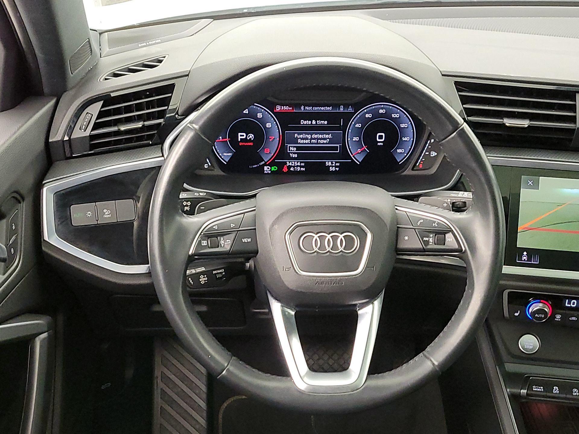 Thumbnail: 2019 Audi Q3 - 10