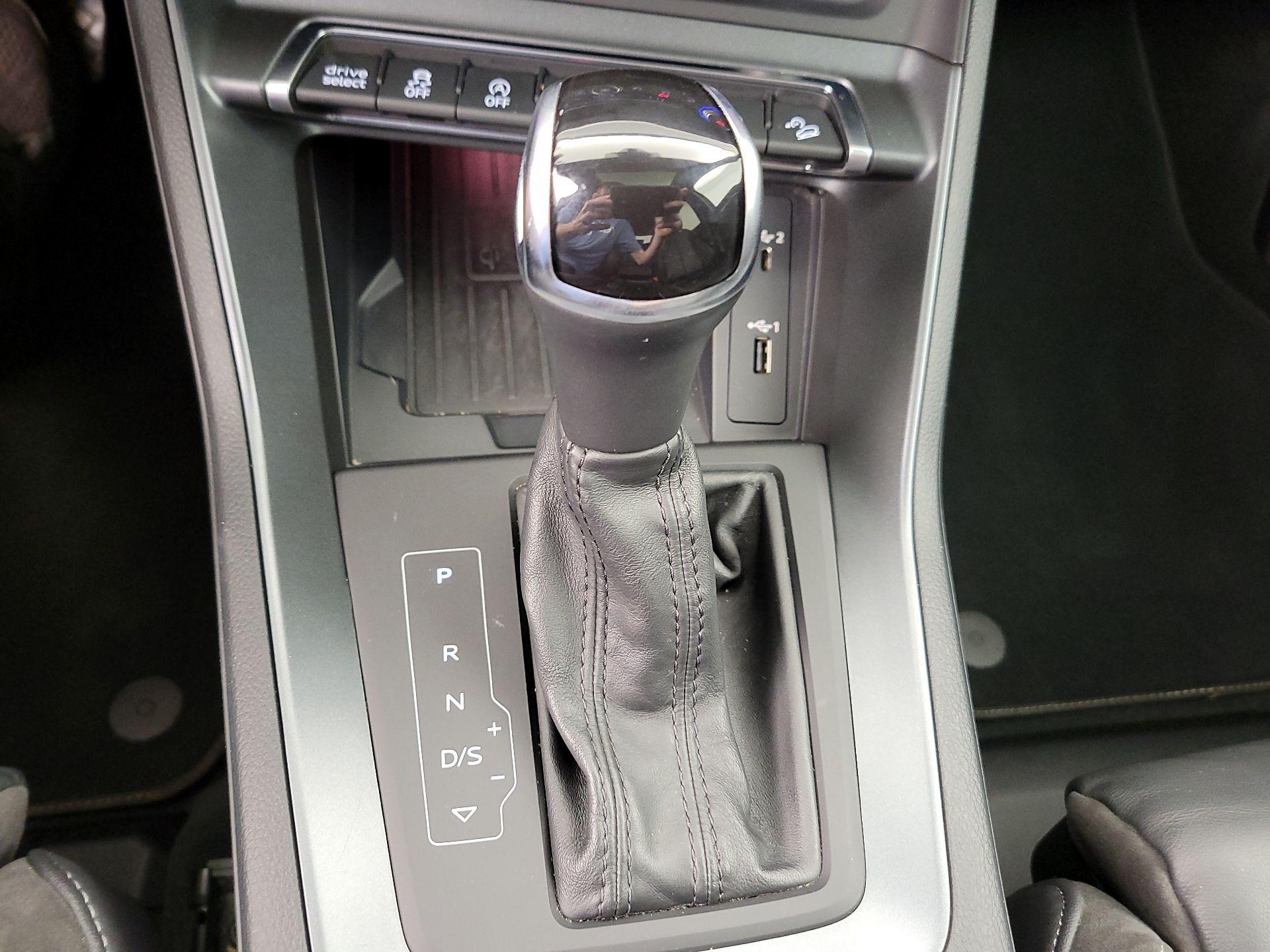 Thumbnail: 2019 Audi Q3 - 18