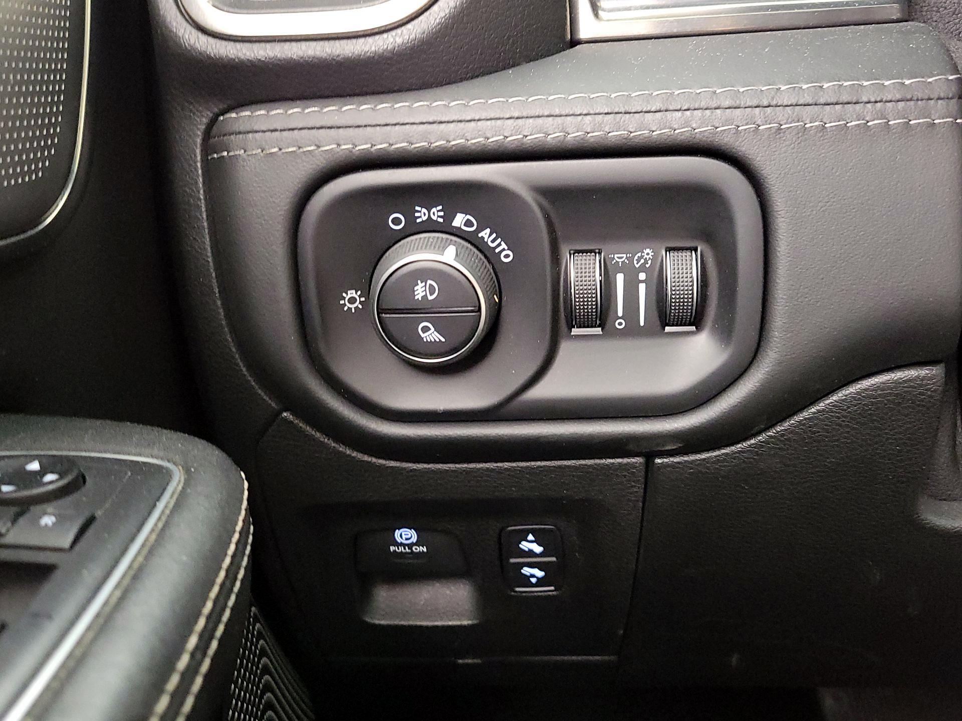 Thumbnail: 2019 RAM 1500 - 13