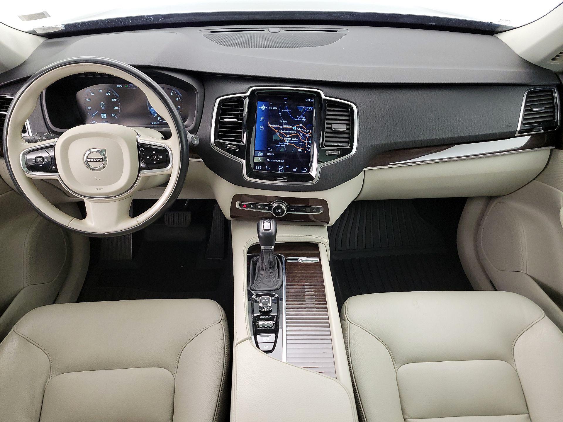 Thumbnail: 2016 Volvo XC90 - 9